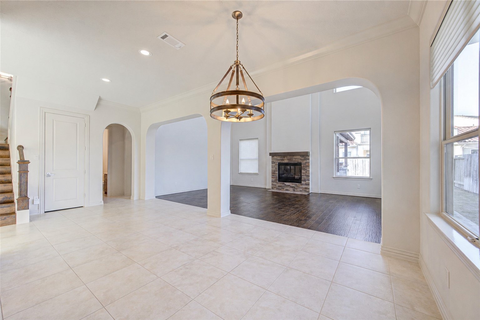 2422 Camden Creek Lane Property Photo 7