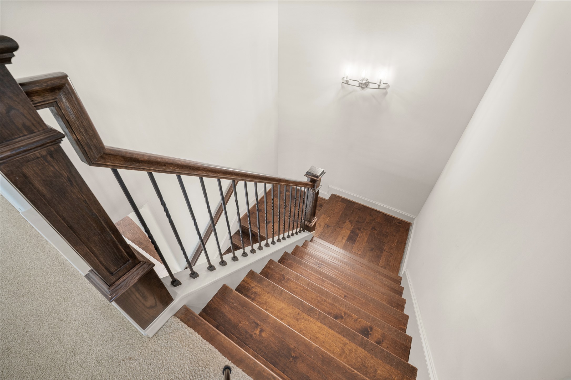 2422 Camden Creek Lane Property Photo 16