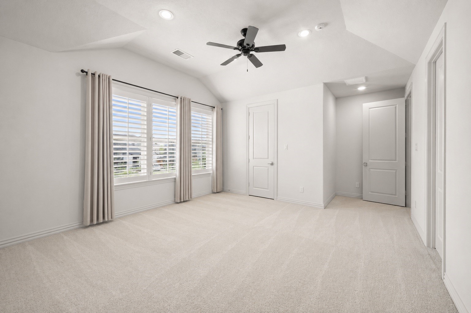 2422 Camden Creek Lane Property Photo 20