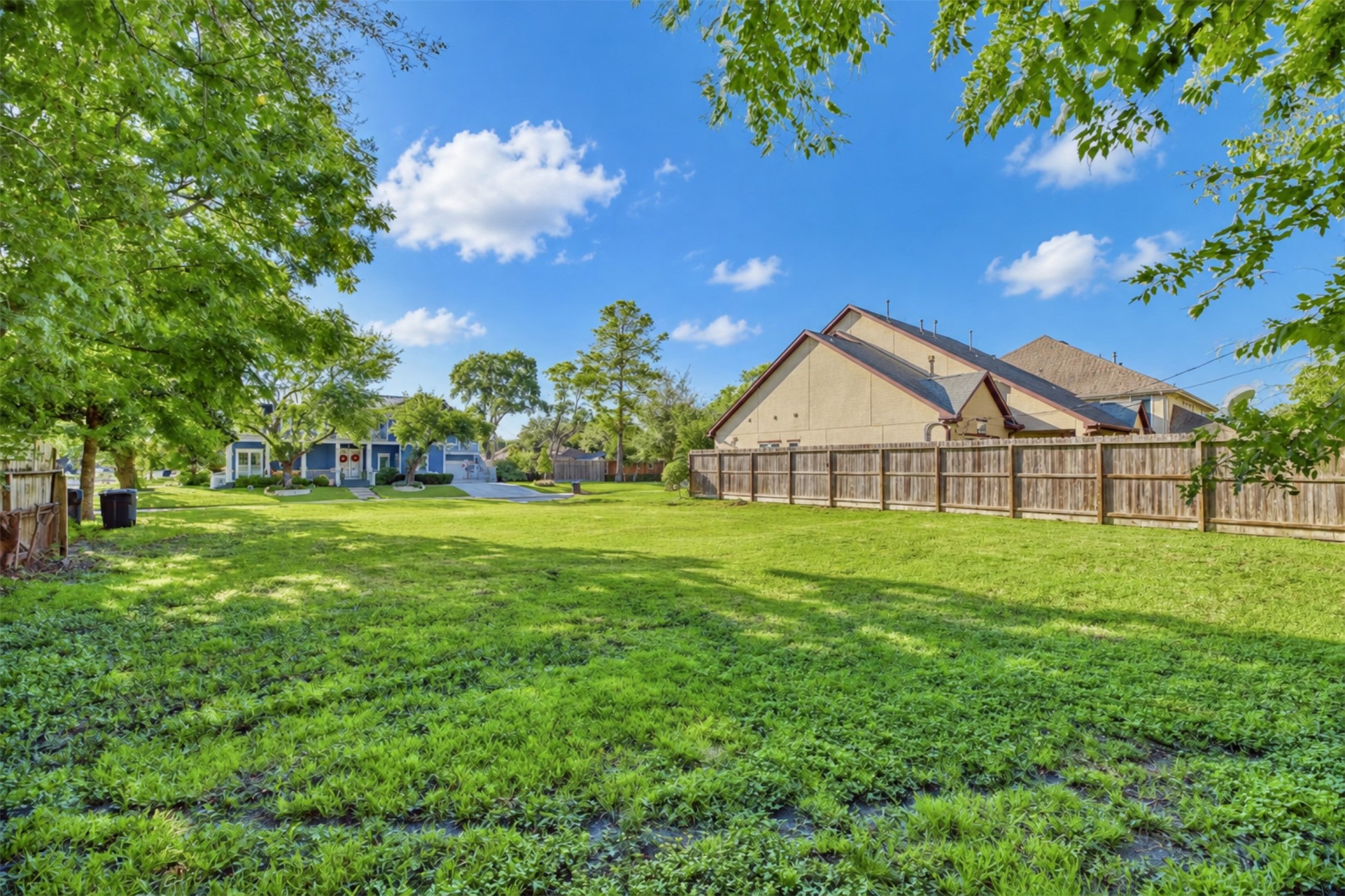 8311 Lorrie Drive Property Photo 3