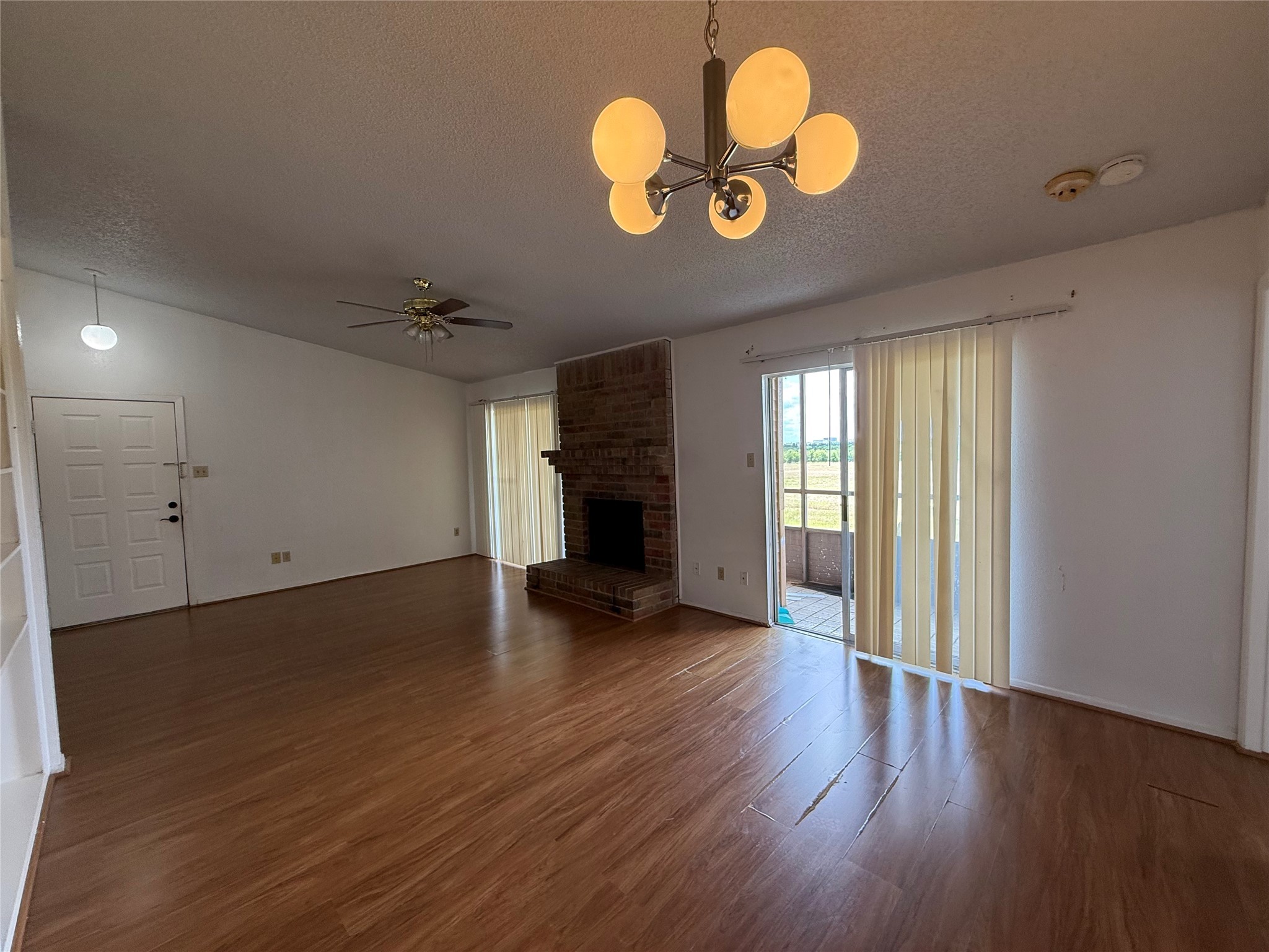 10555 Turtlewood Court 2011 Property Photo 3