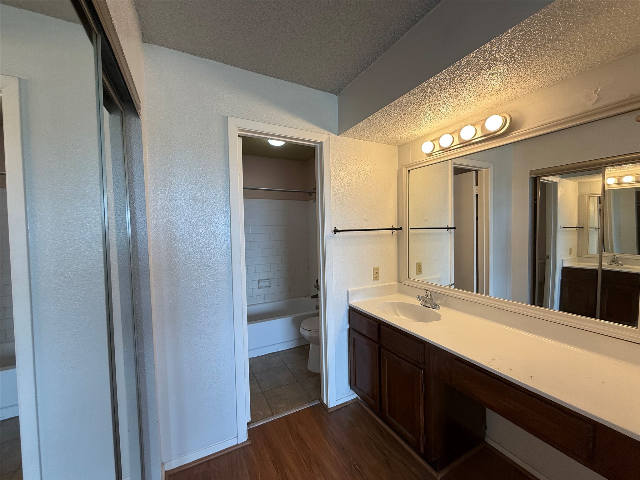 10555 Turtlewood Court 2011 Property Photo 7