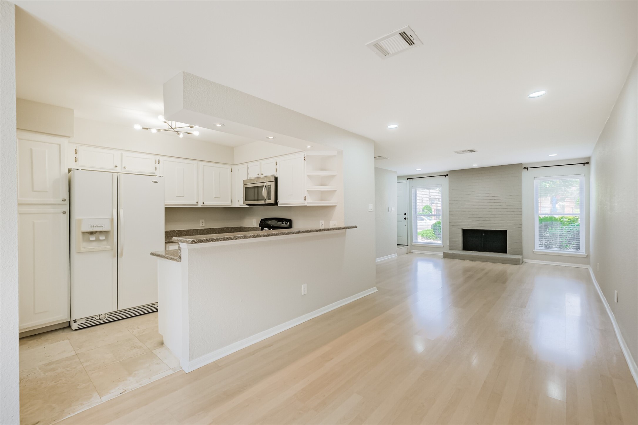 2507 Bering Drive 9 Property Photo 4