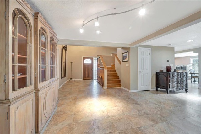 2601 Christopher Square Property Photo 7