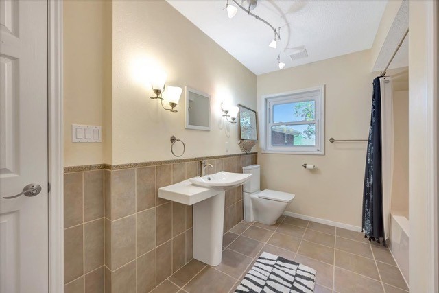 2601 Christopher Square Property Photo 31
