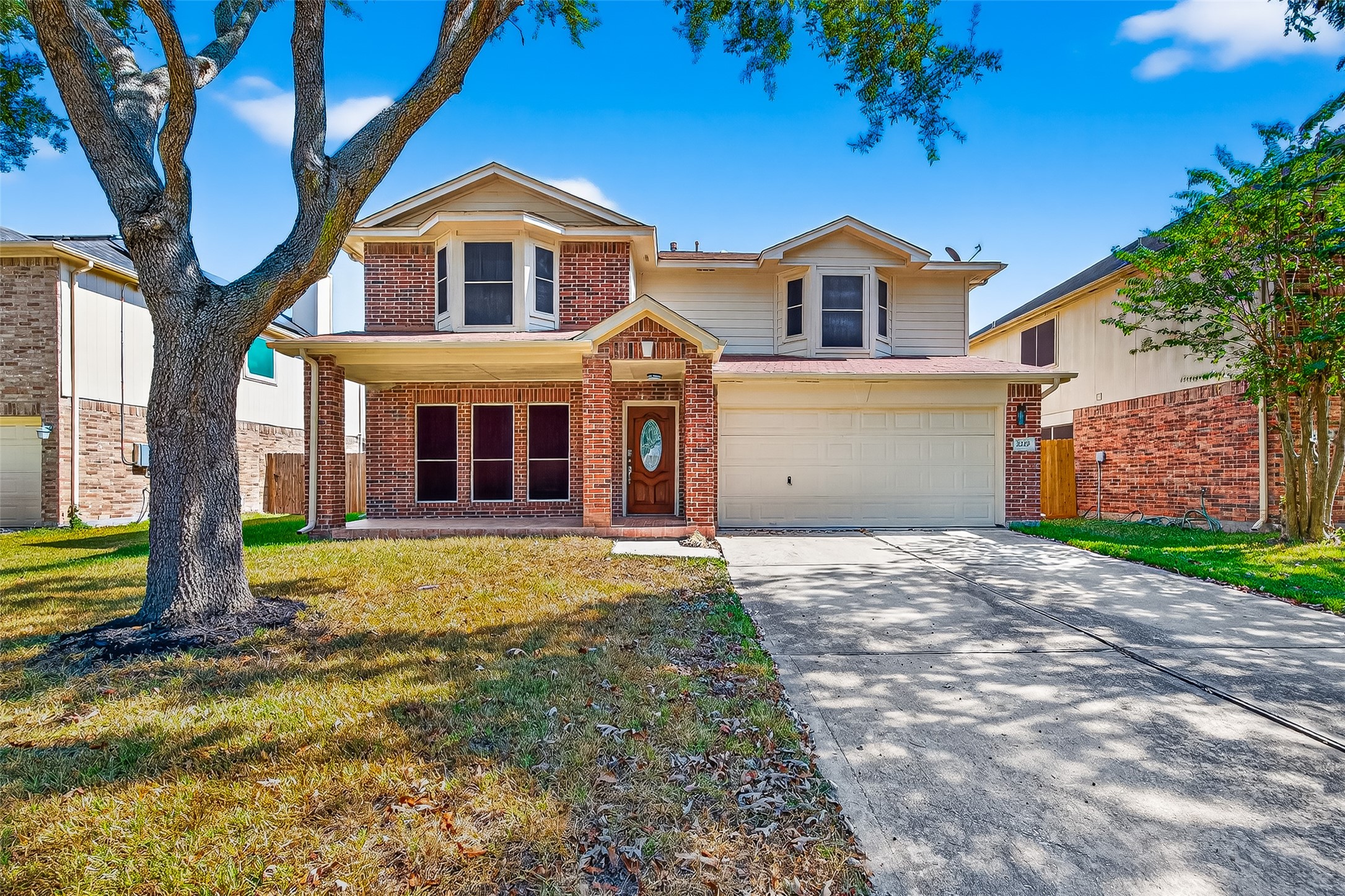 2219 Mountshire Drive Property Photo 1