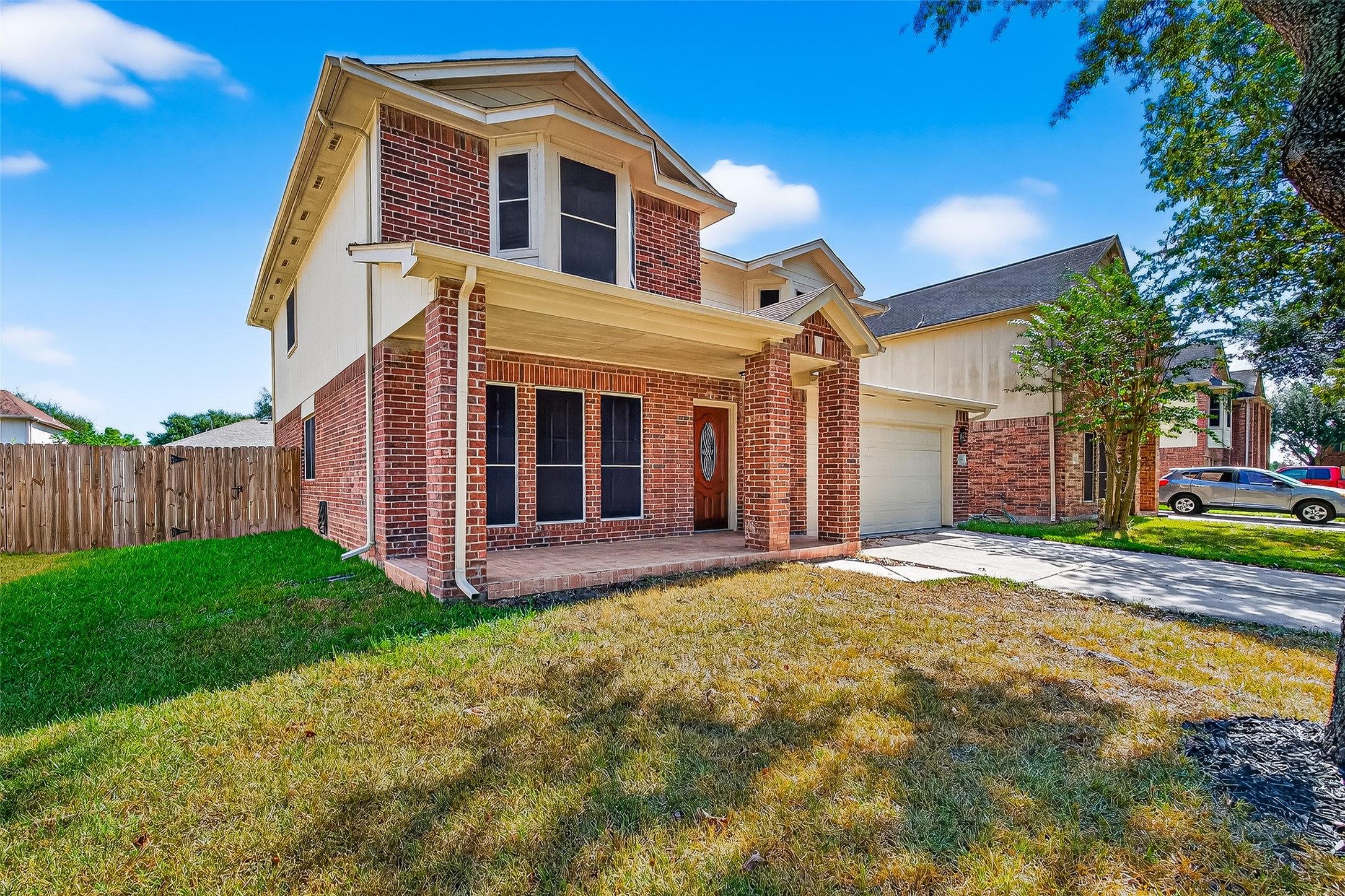 2219 Mountshire Drive Property Photo 6