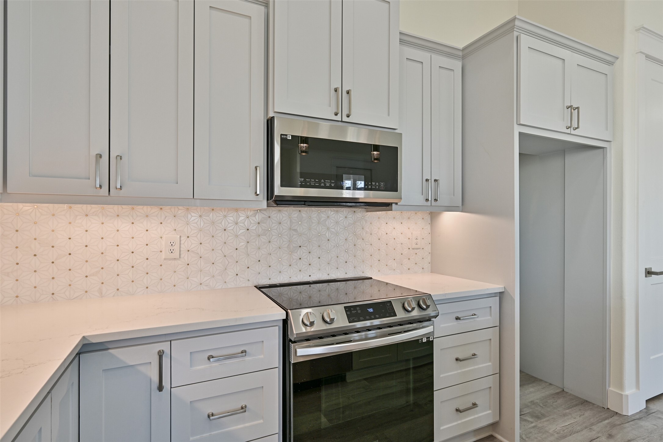 25231 Sausalito Drive Property Photo 17