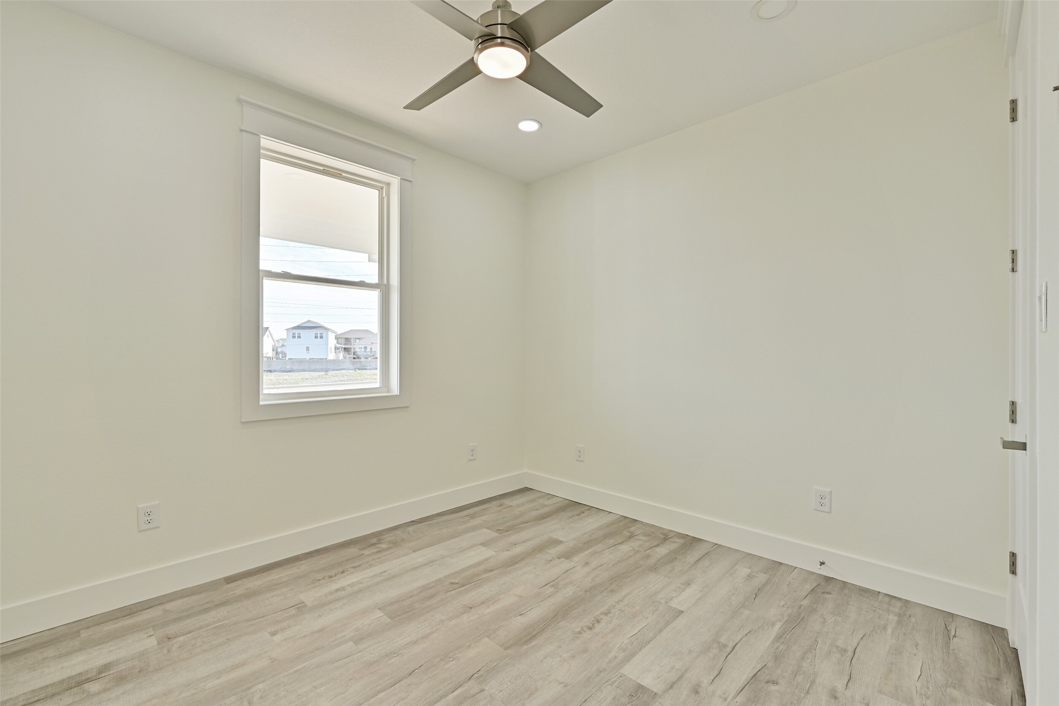 25231 Sausalito Drive Property Photo 34