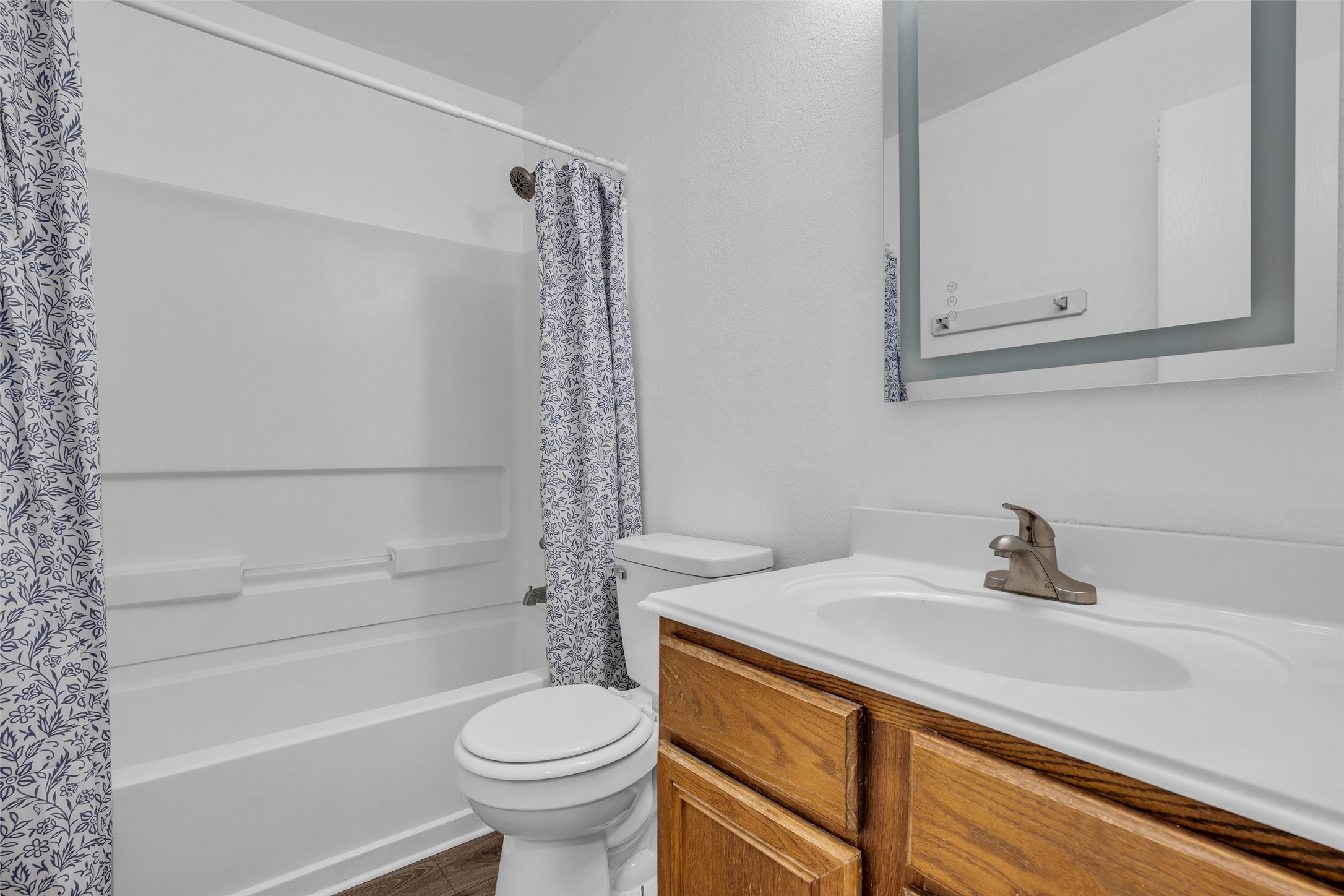 5239 Roth Forest Lane Property Photo 10