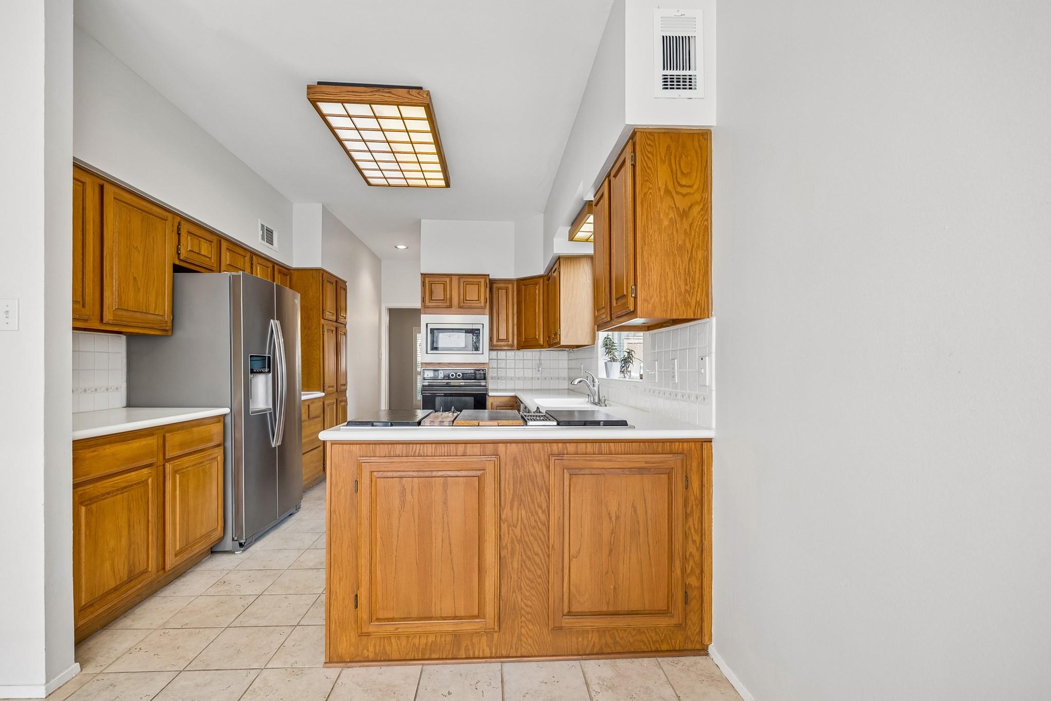 3902 Crystal Falls Drive Property Photo 10