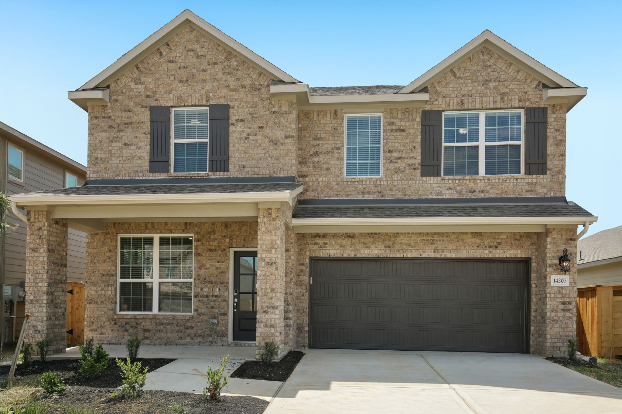 14207 Rolling Pastures Drive Property Photo 2