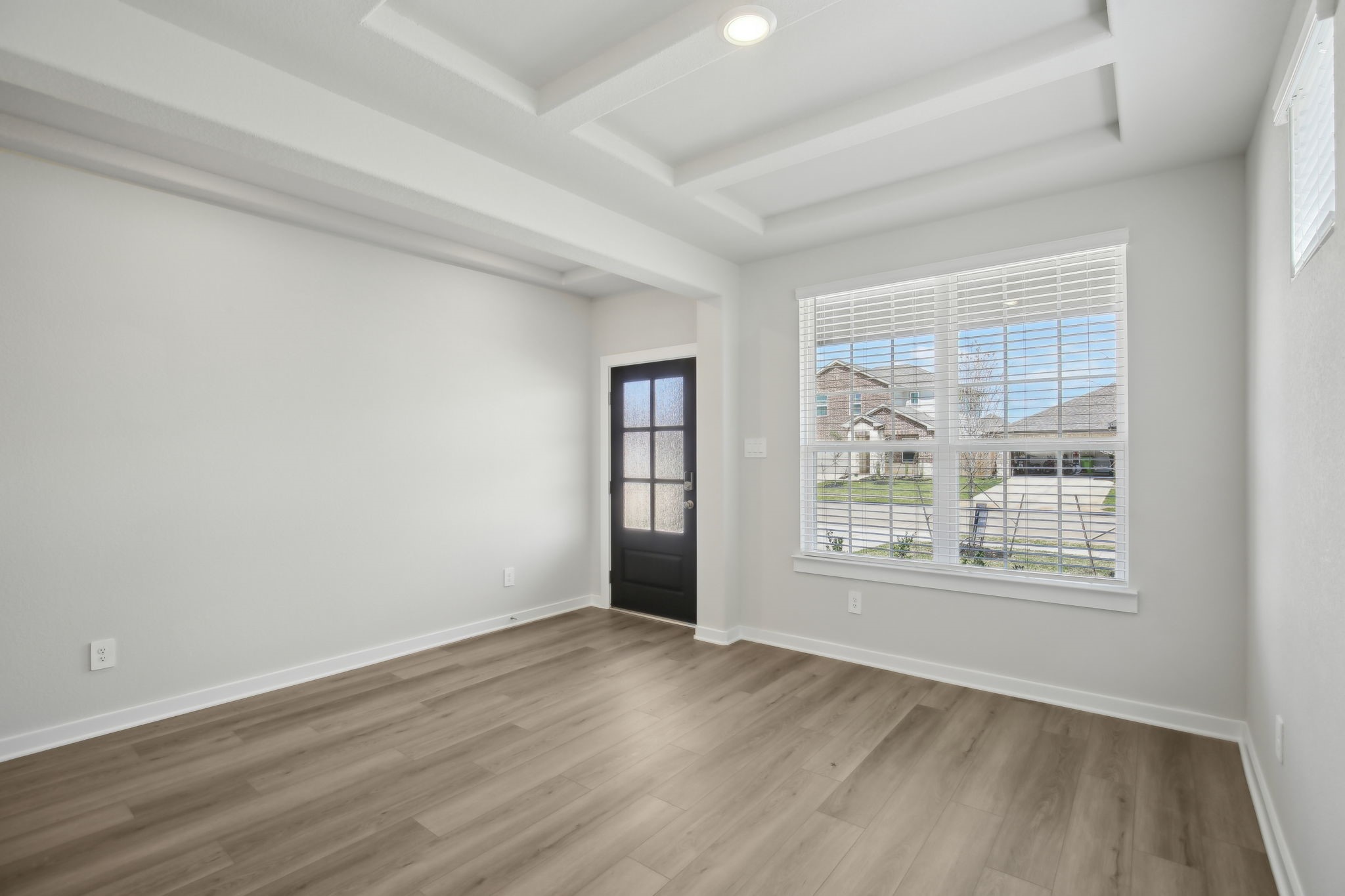 14207 Rolling Pastures Drive Property Photo 5