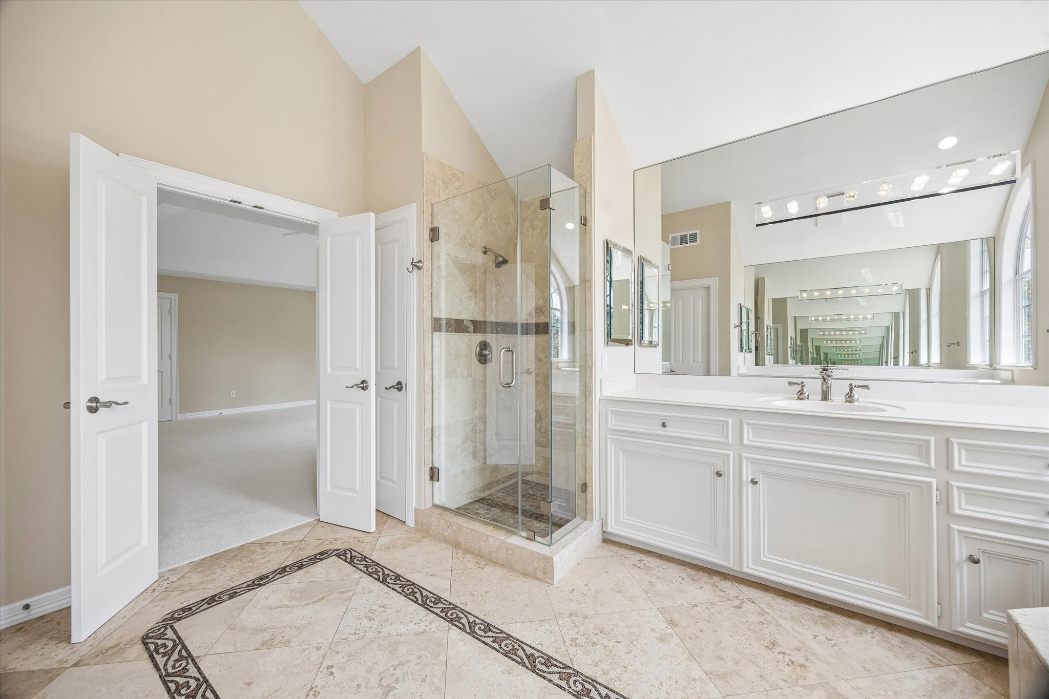 1613 Norfolk Street Property Photo 19