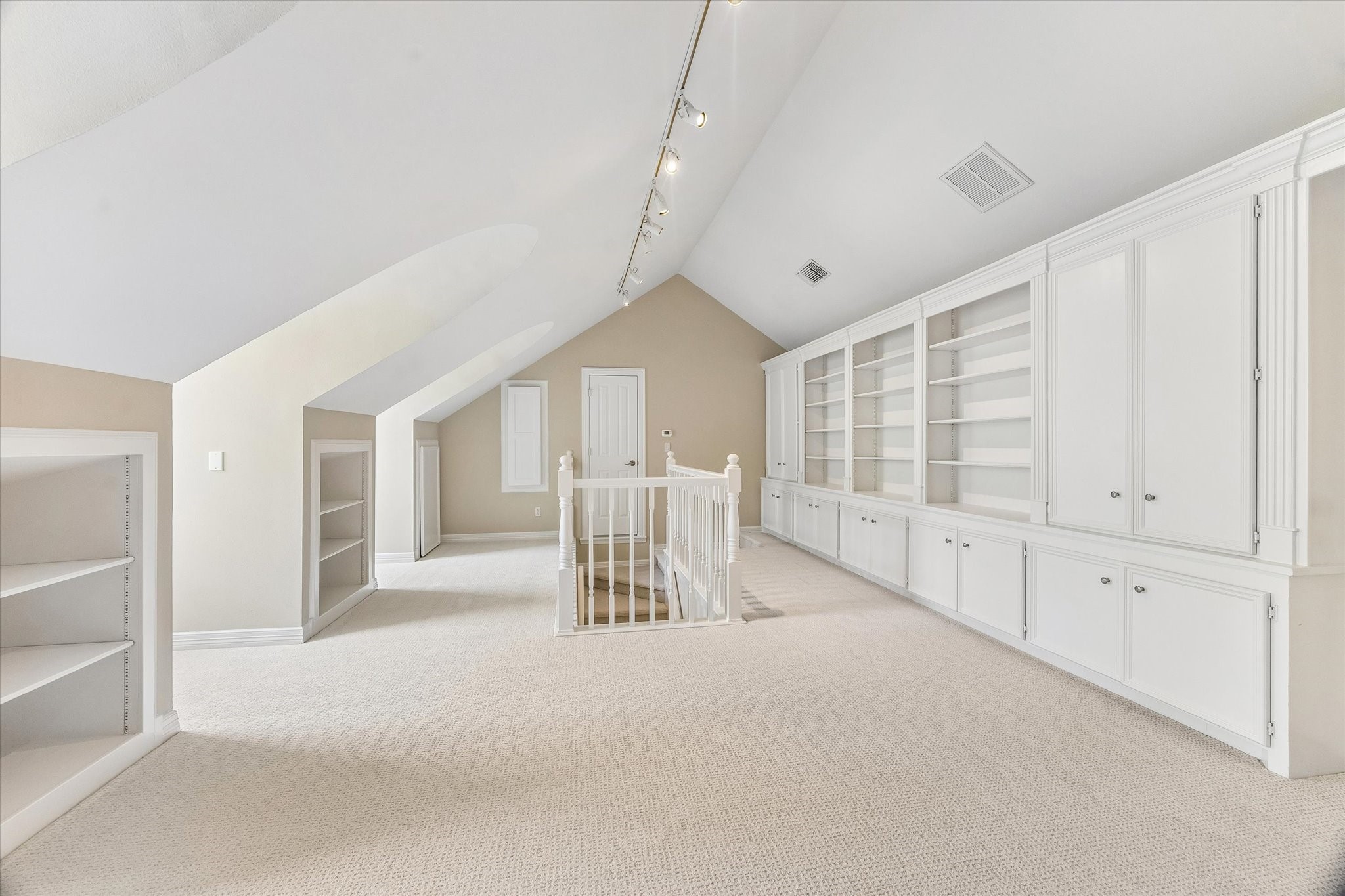 1613 Norfolk Street Property Photo 25