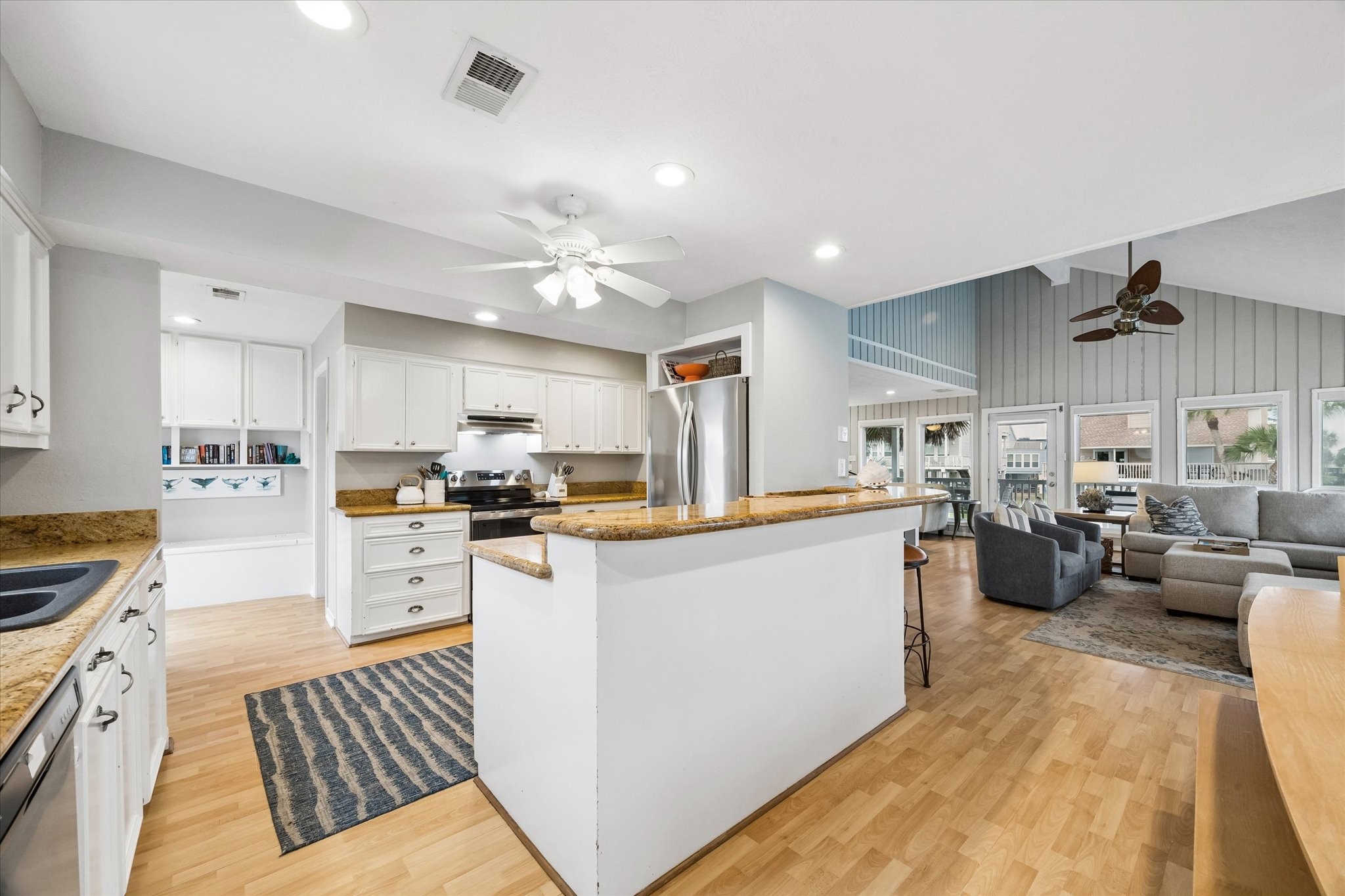 4119 Pirates Alley Property Photo 8