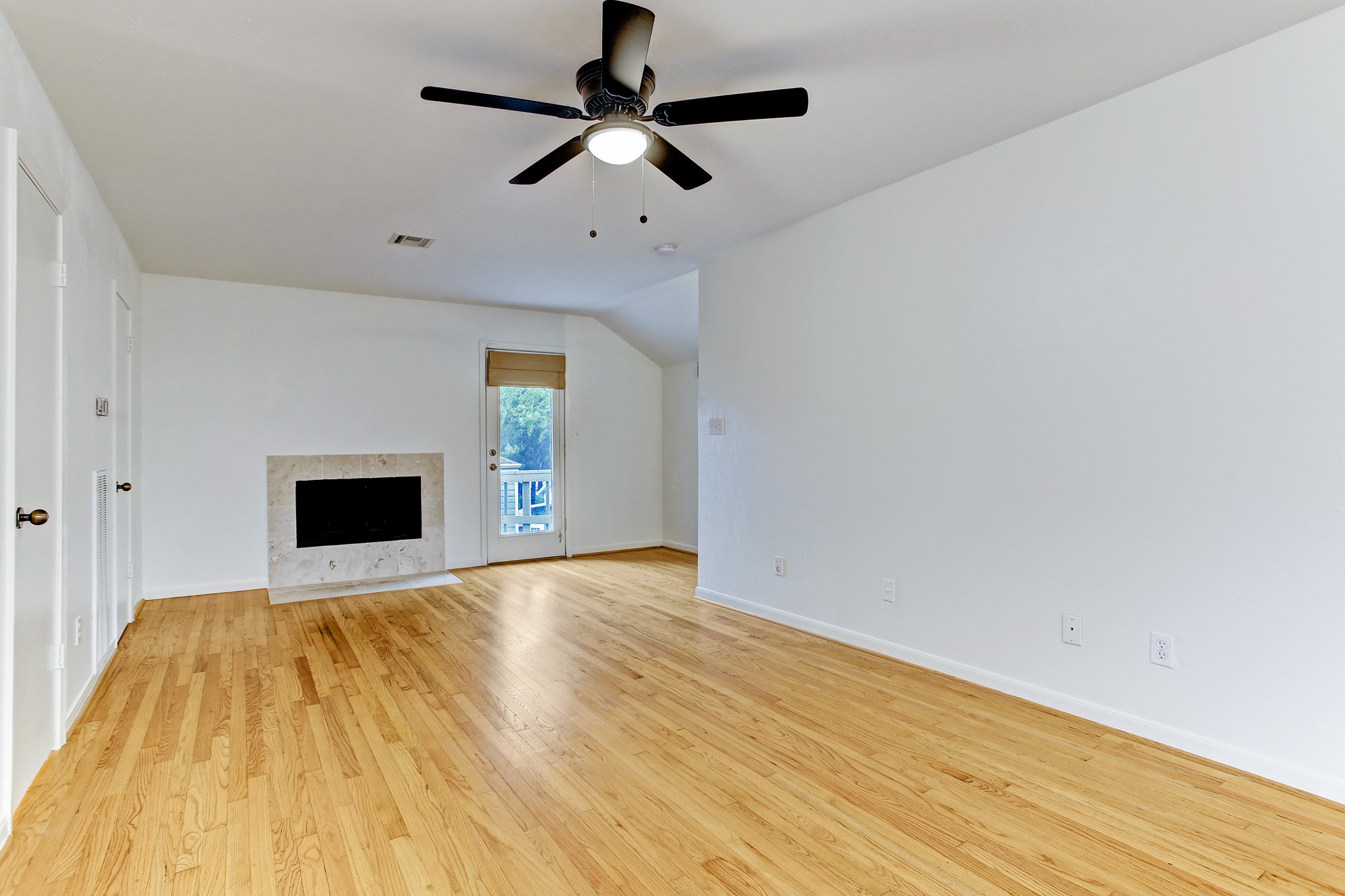 613 E 21st Street Property Photo 17