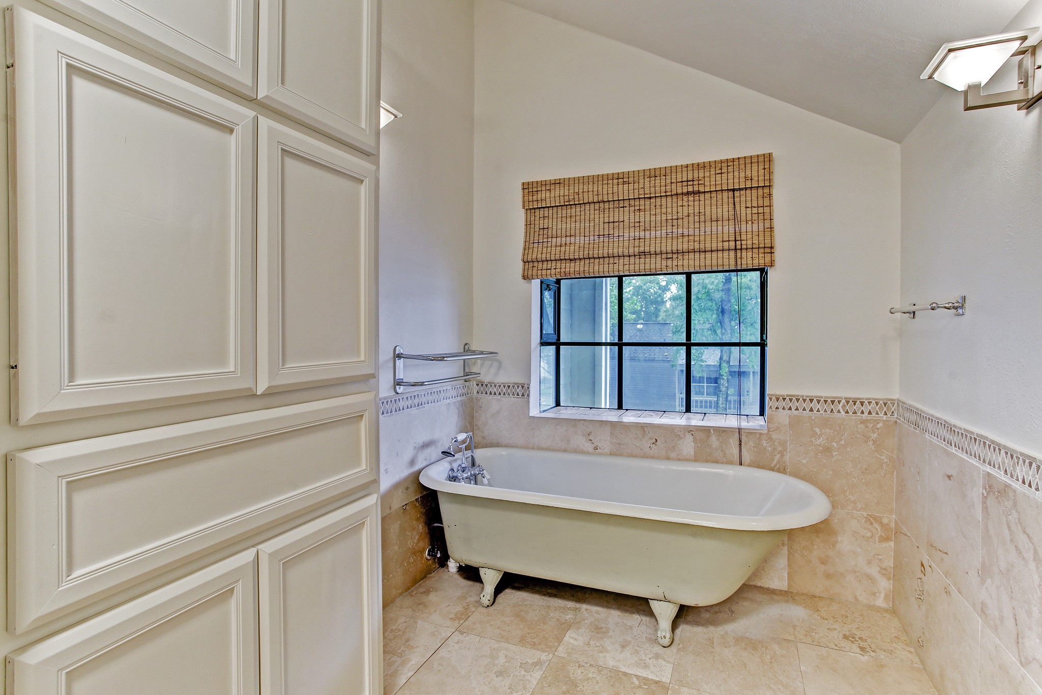613 E 21st Street Property Photo 21