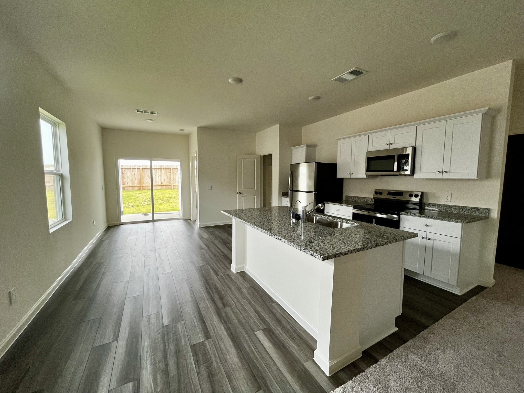 31266 Williams Landing St Property Photo 6