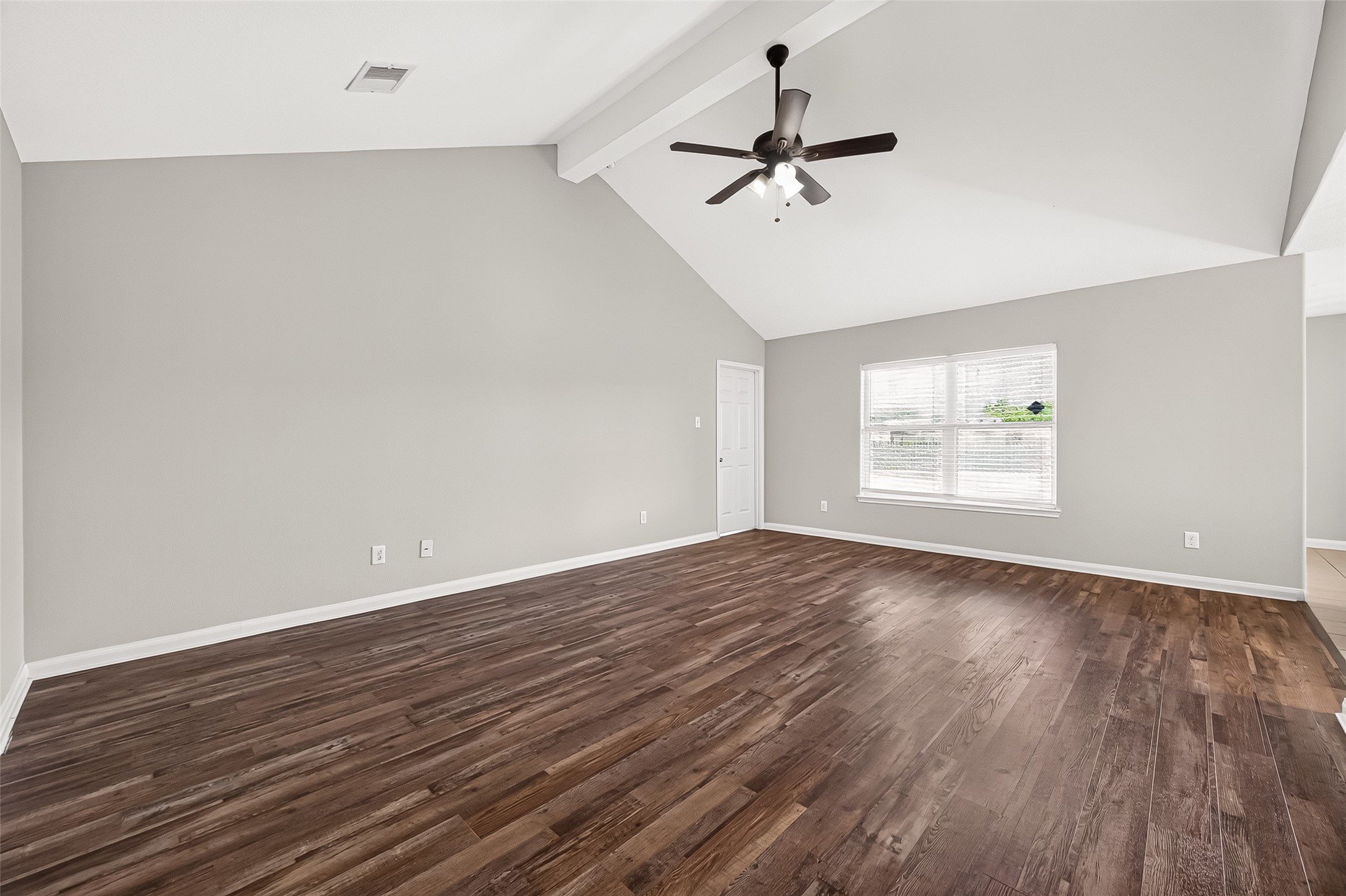 38206 S Lost Creek Boulevard Property Photo 5