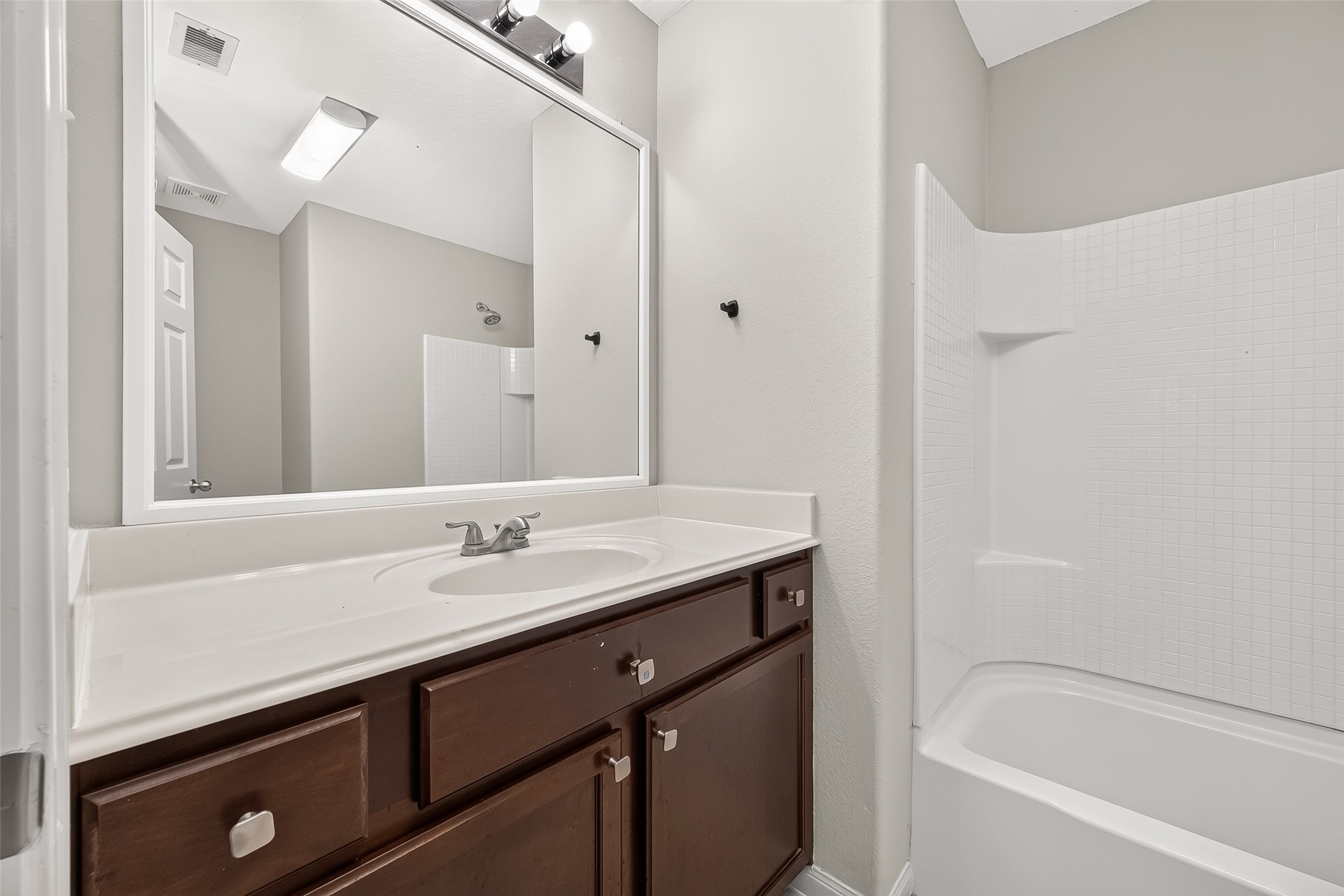 38206 S Lost Creek Boulevard Property Photo 18
