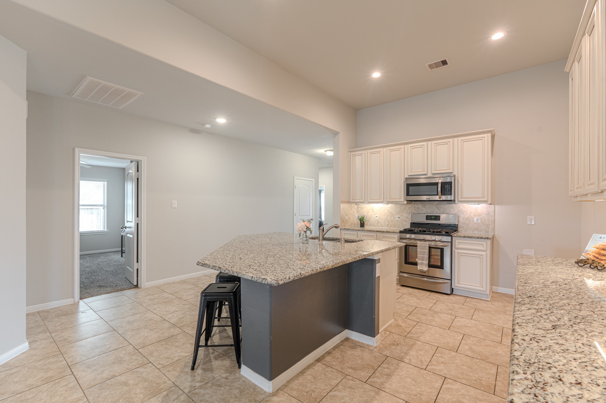 14207 Irvine Ranch Trail Property Photo 8