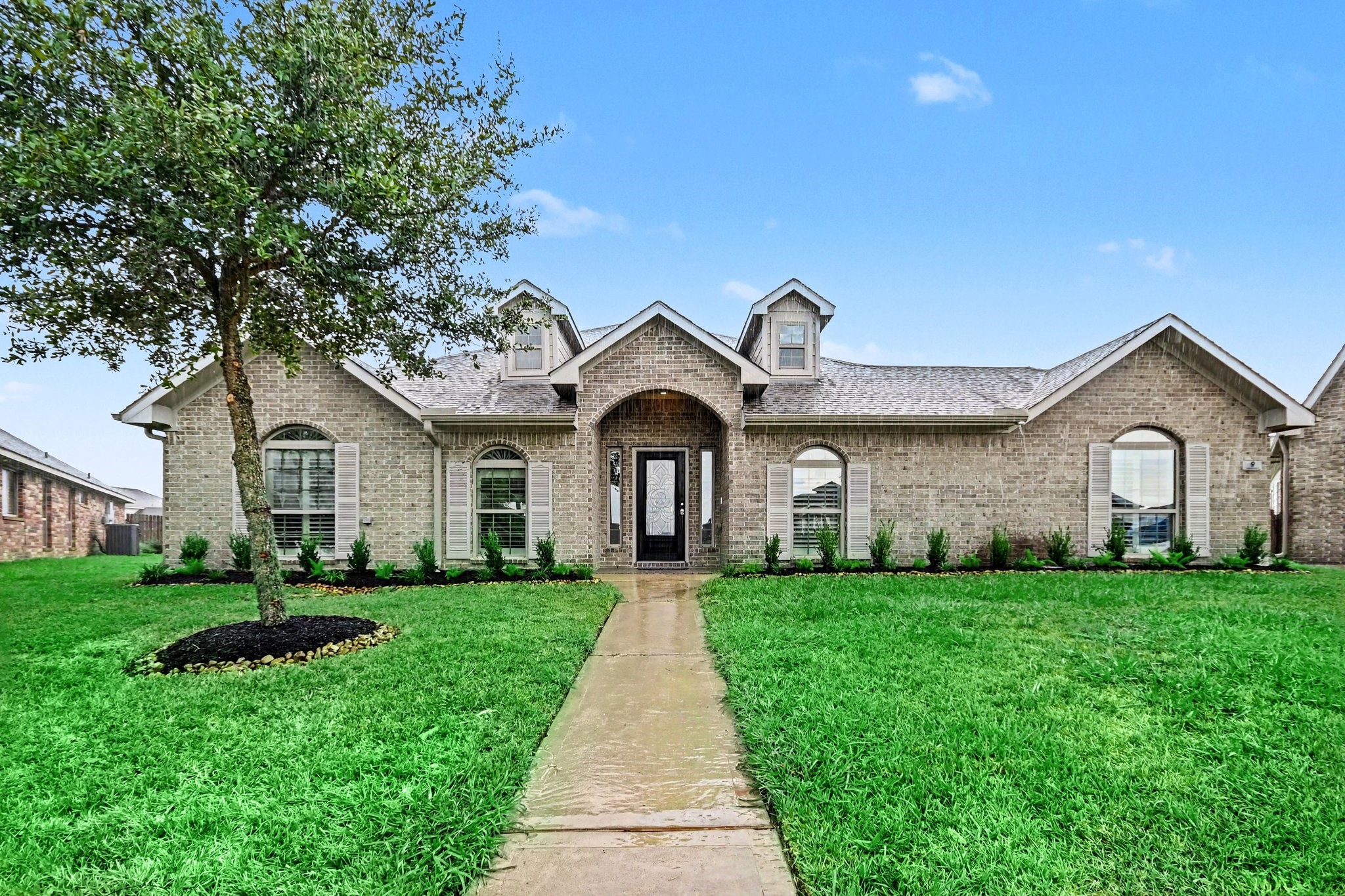 9 Cypress Point Court Property Photo 2