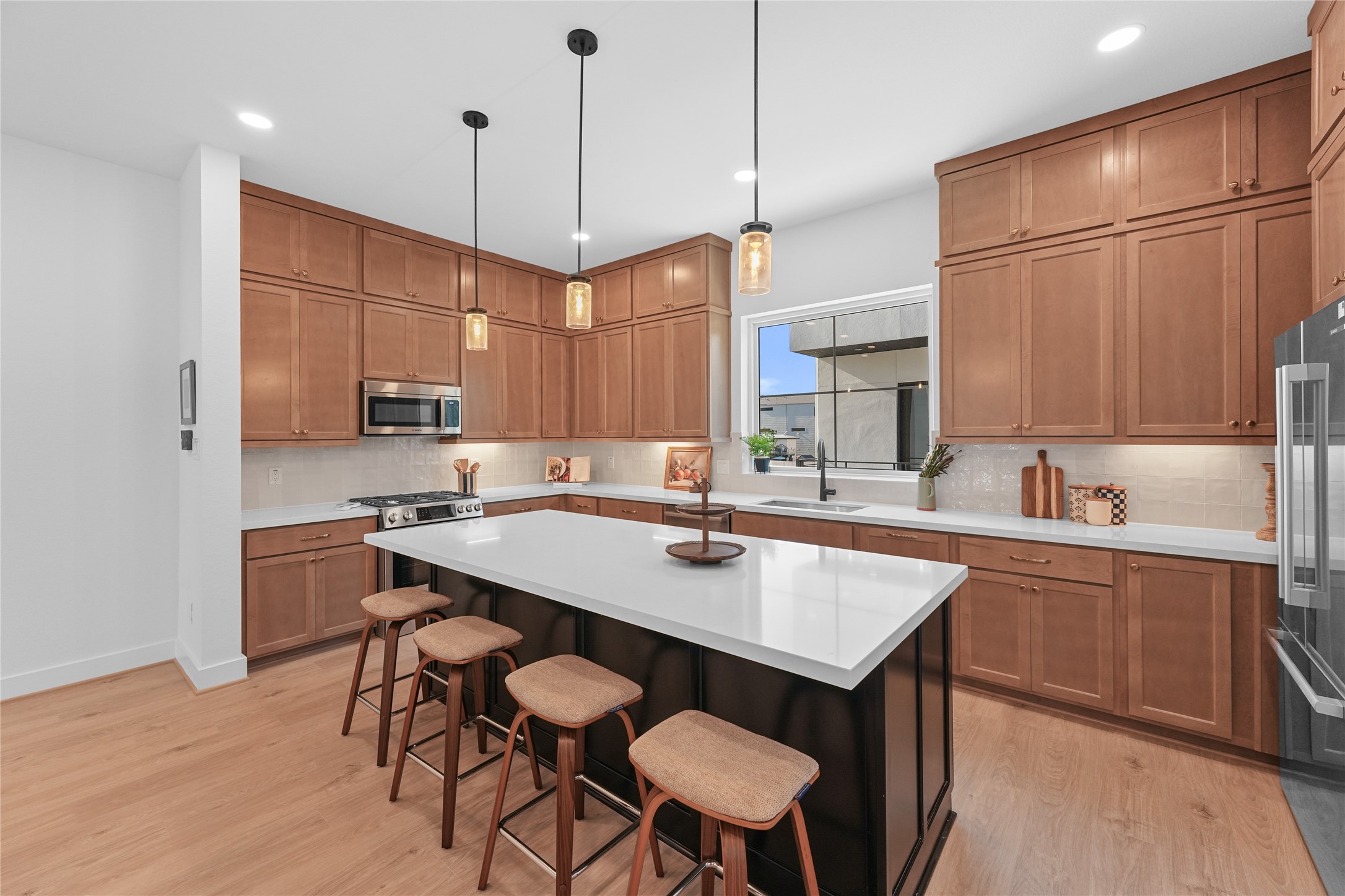 1503 Vermont Street C Property Photo 4