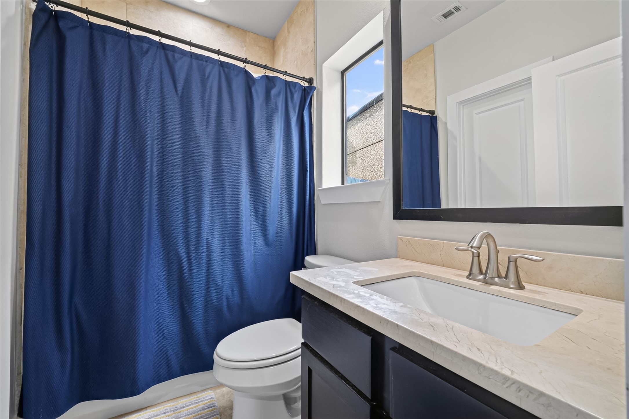 4104 Marina Street Property Photo 6