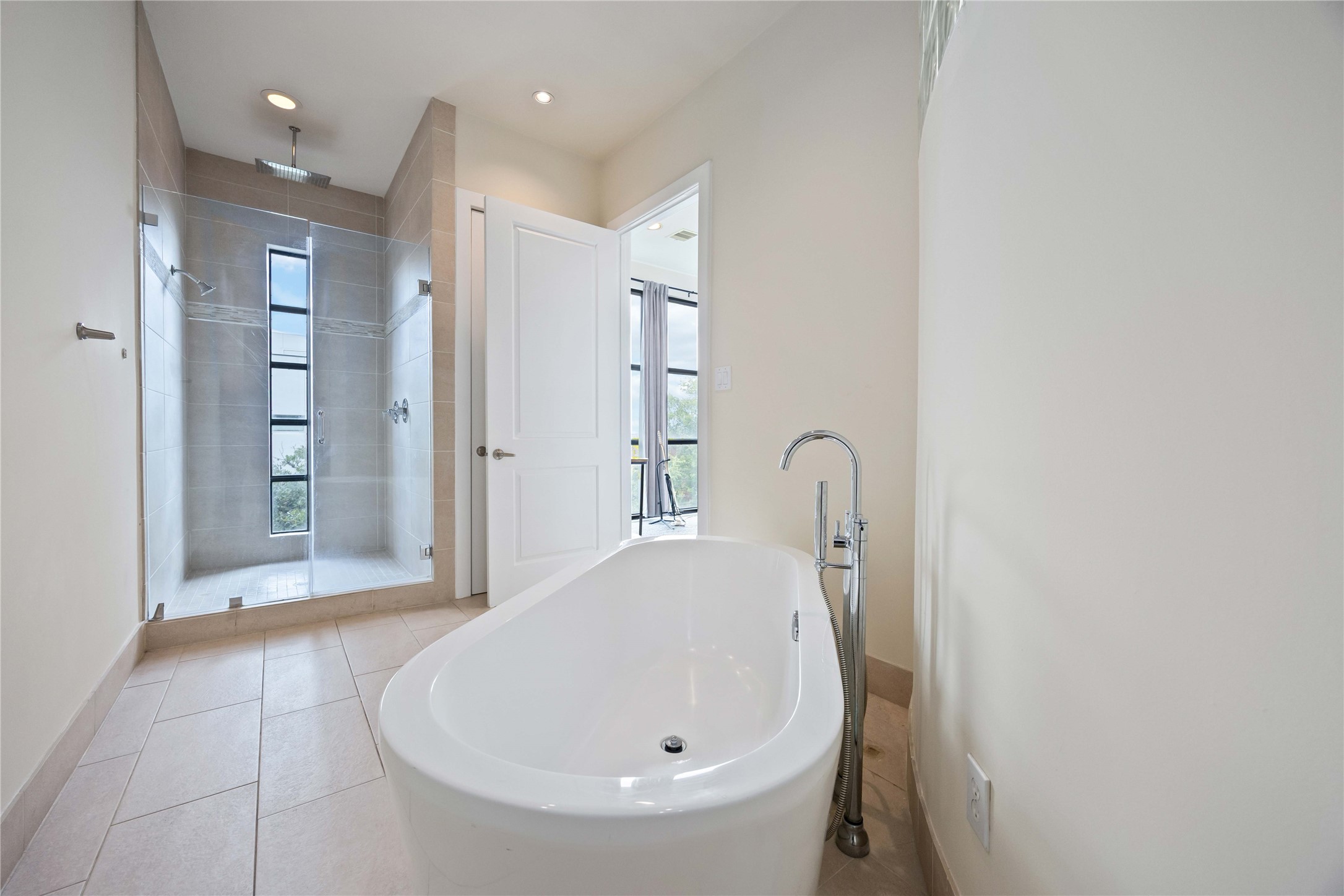 1730 Wentworth Street Property Photo 15