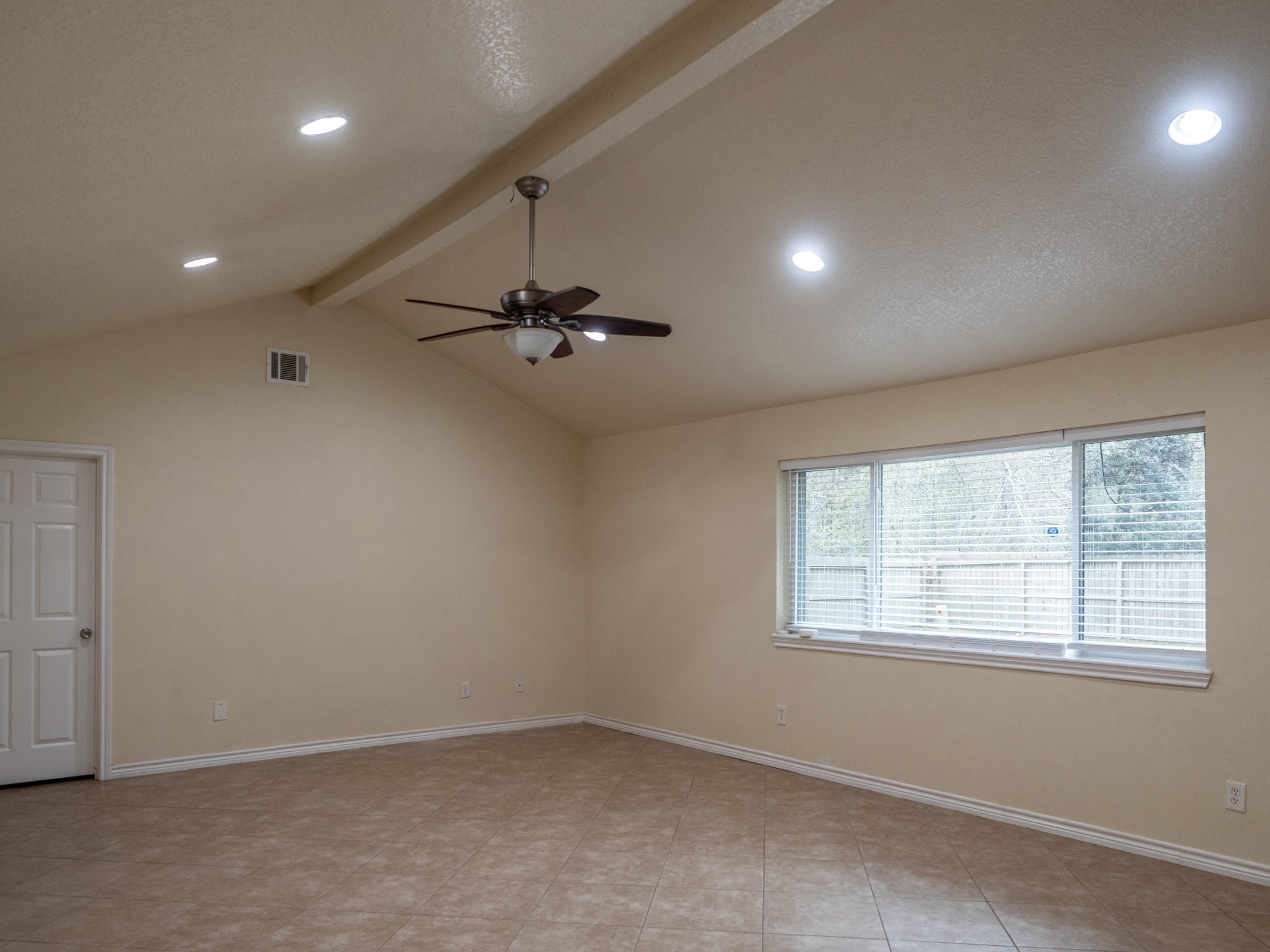 3302 Willie Way Property Photo 11