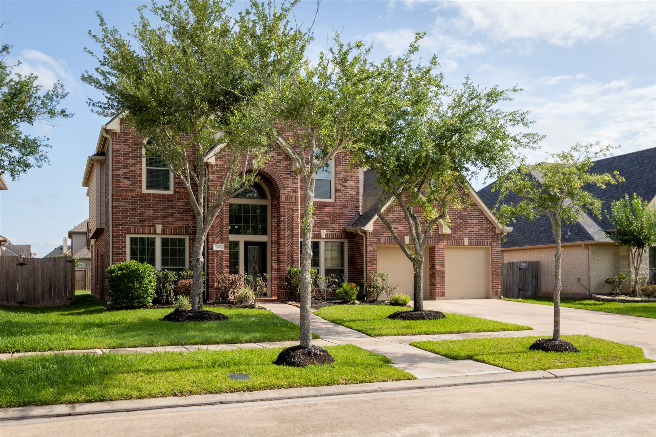 3814 Hunters Gate Court Property Photo 4