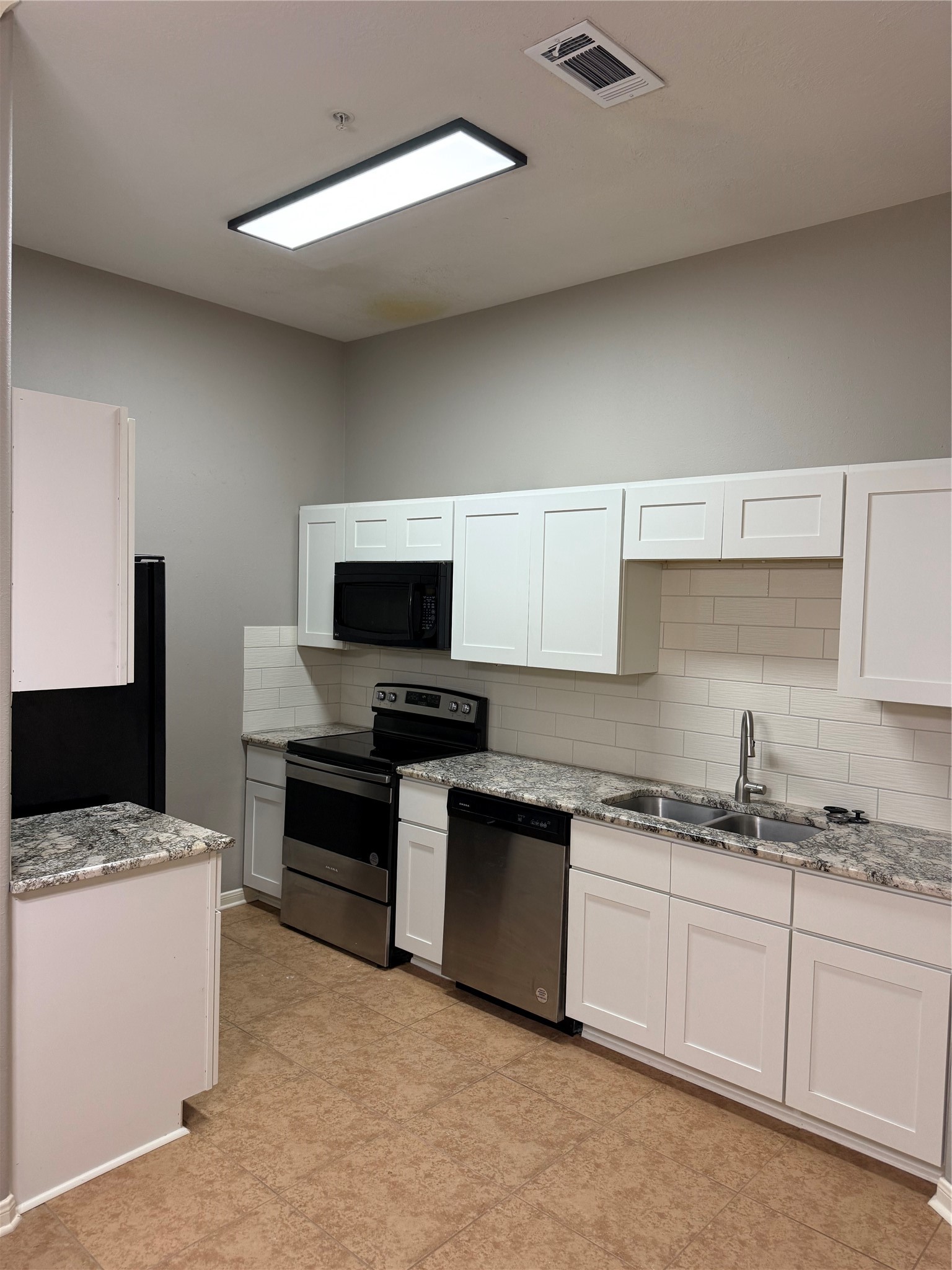 2710 Grants Lake Boulevard G4 Property Photo 3