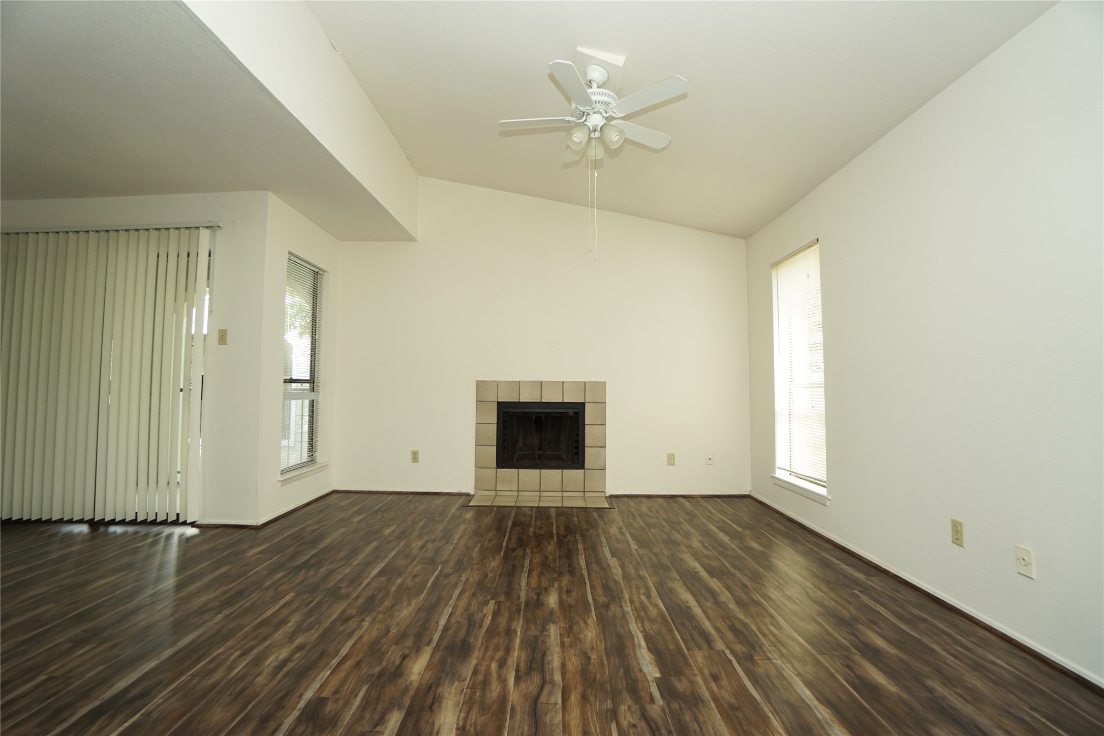 6602 Harbor Town Drive 808 Property Photo 4