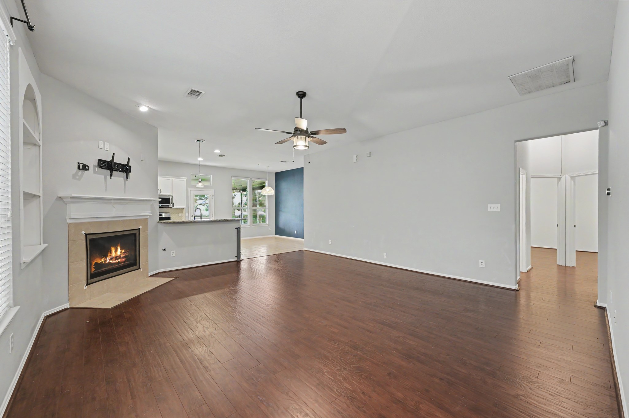 7023 Durango Creek Drive Property Photo 8