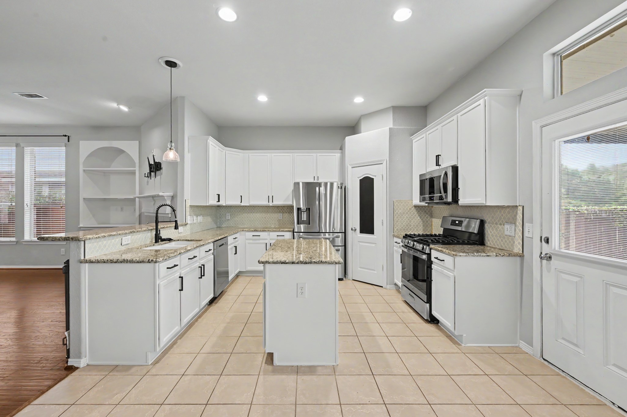 7023 Durango Creek Drive Property Photo 10