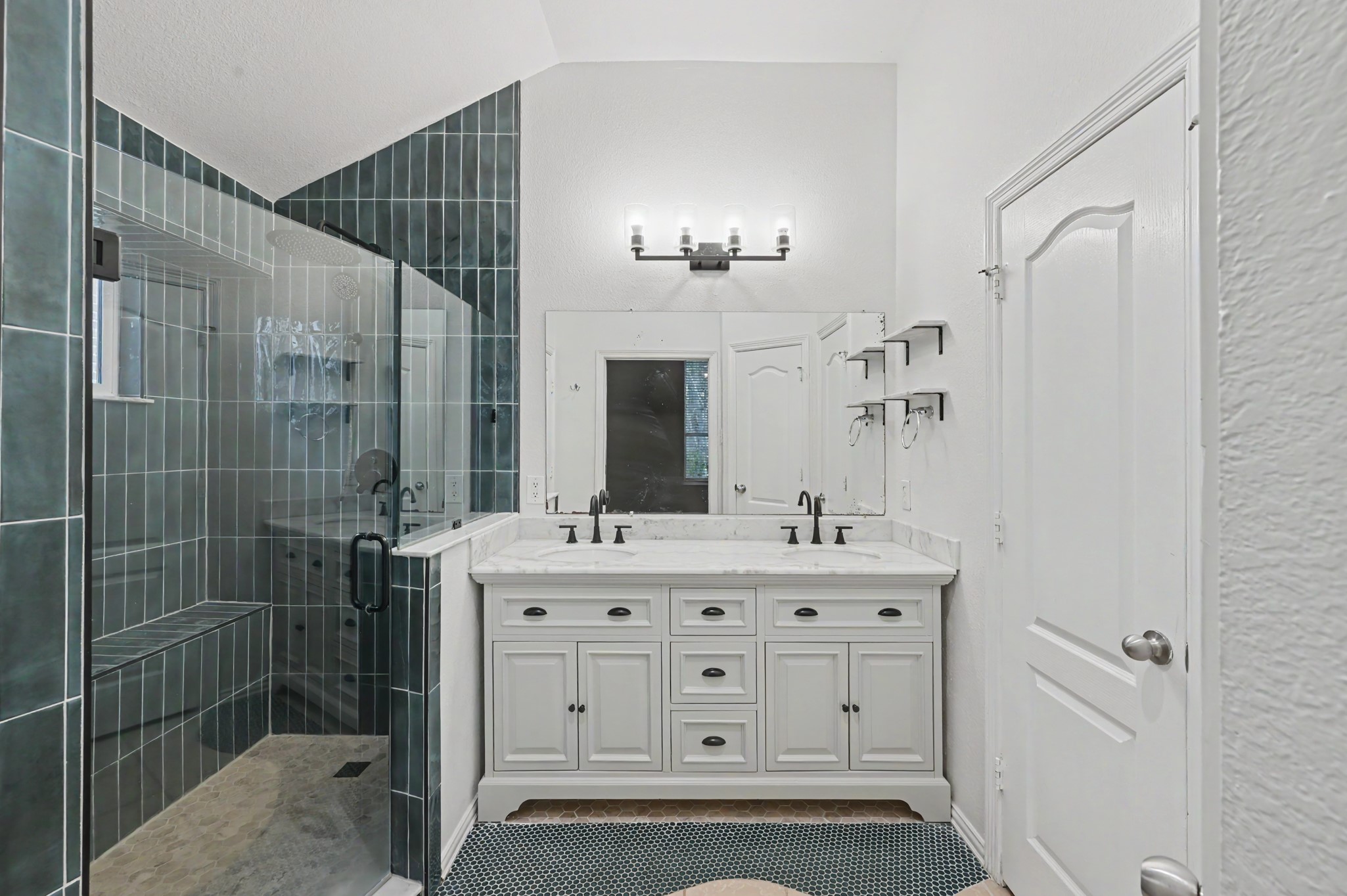 7023 Durango Creek Drive Property Photo 16