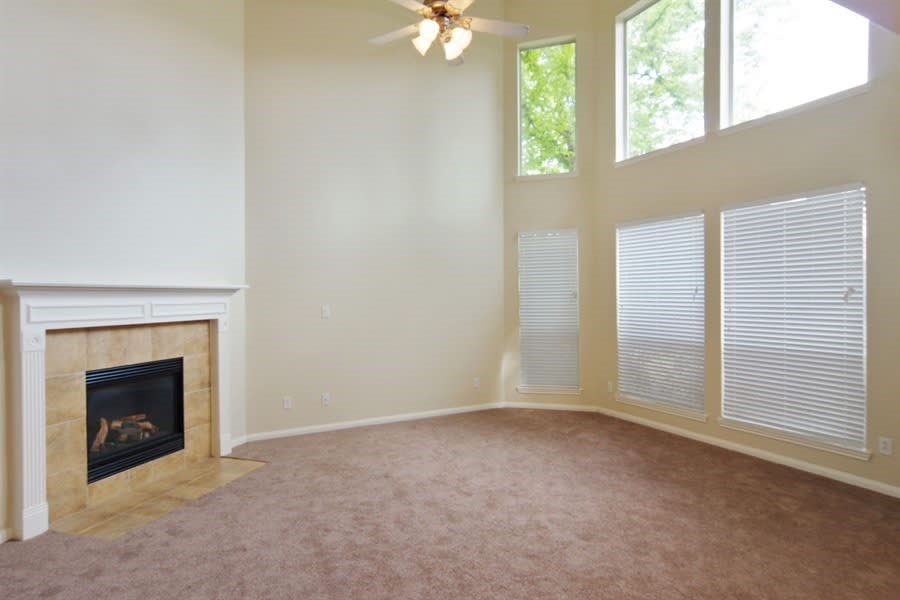 8922 Sailing Drive Property Photo 3