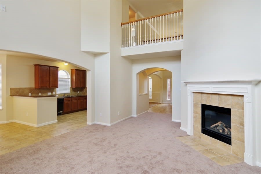 8922 Sailing Drive Property Photo 4