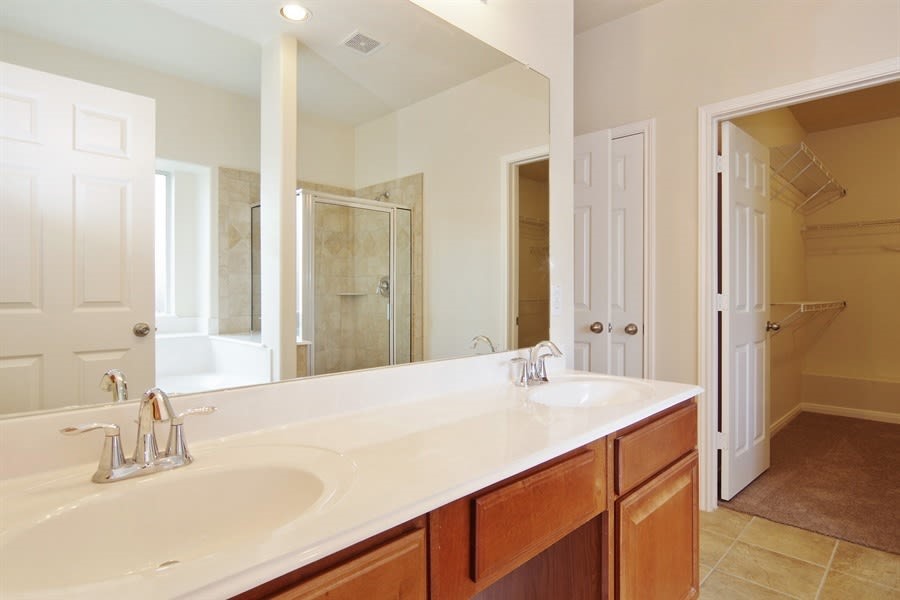 8922 Sailing Drive Property Photo 13