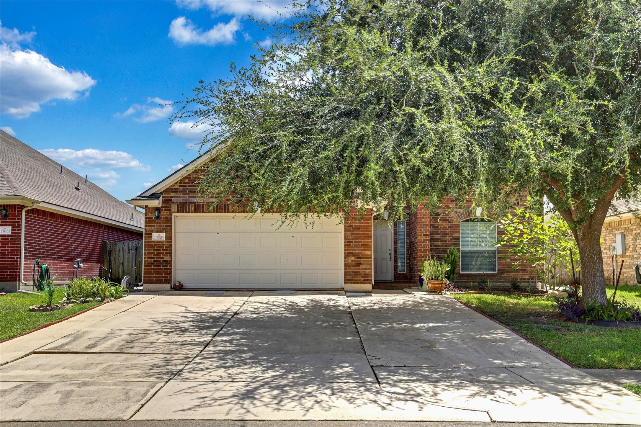 13903 Fort Nelson Drive Property Photo 2