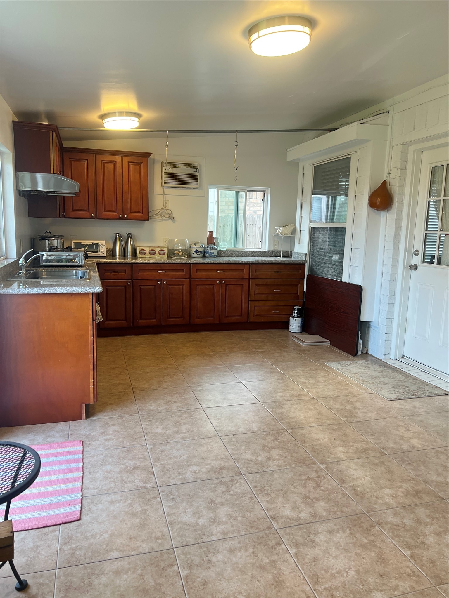 13903 Fort Nelson Drive Property Photo 16