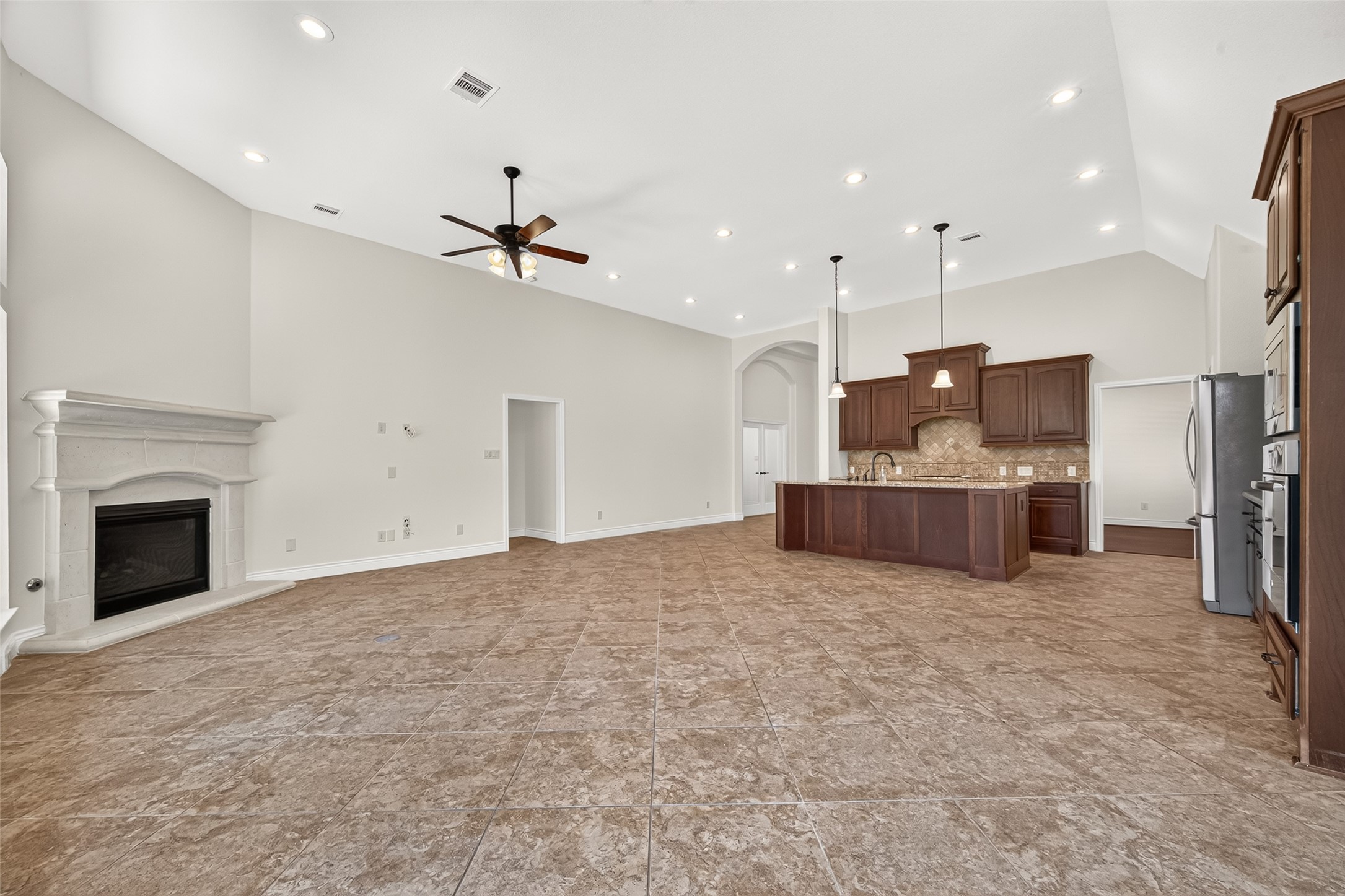 173 Pinnacle Ridge Dr Property Photo 2