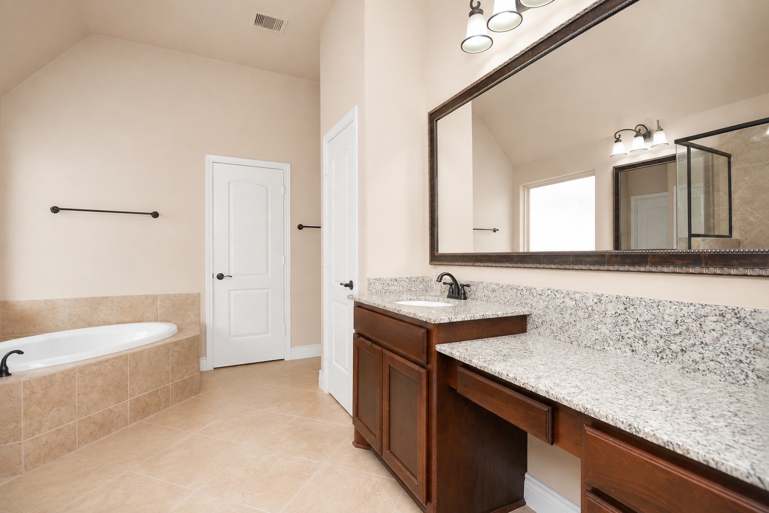 173 Pinnacle Ridge Dr Property Photo 12