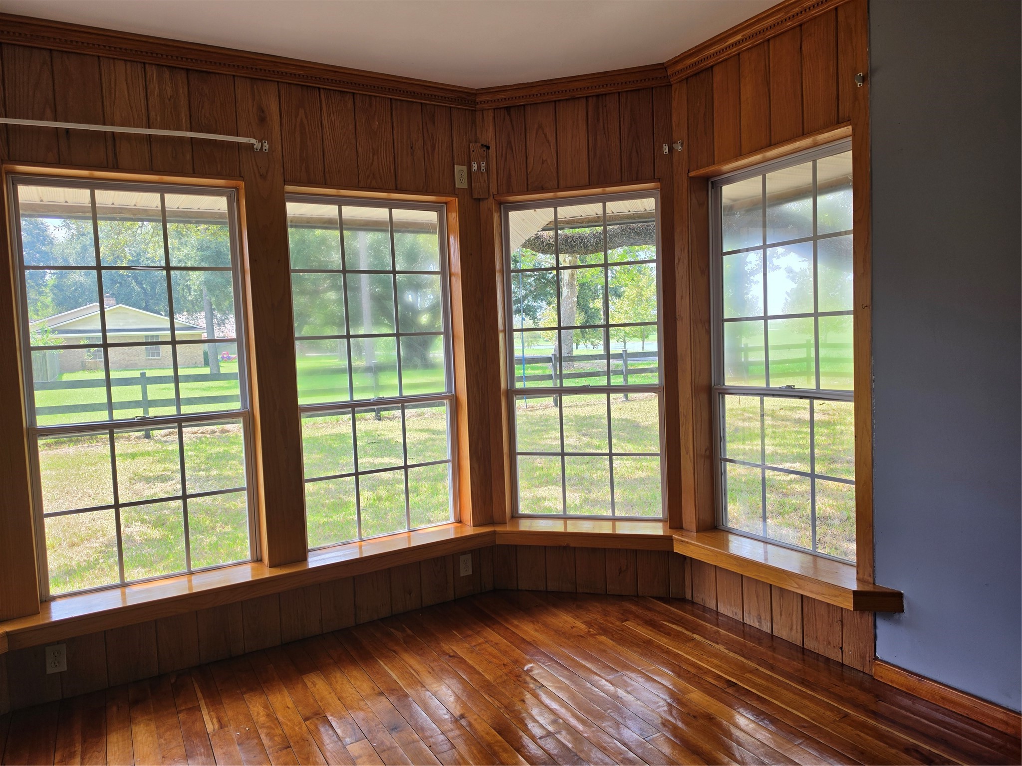 8435 Peters Road Property Photo 13