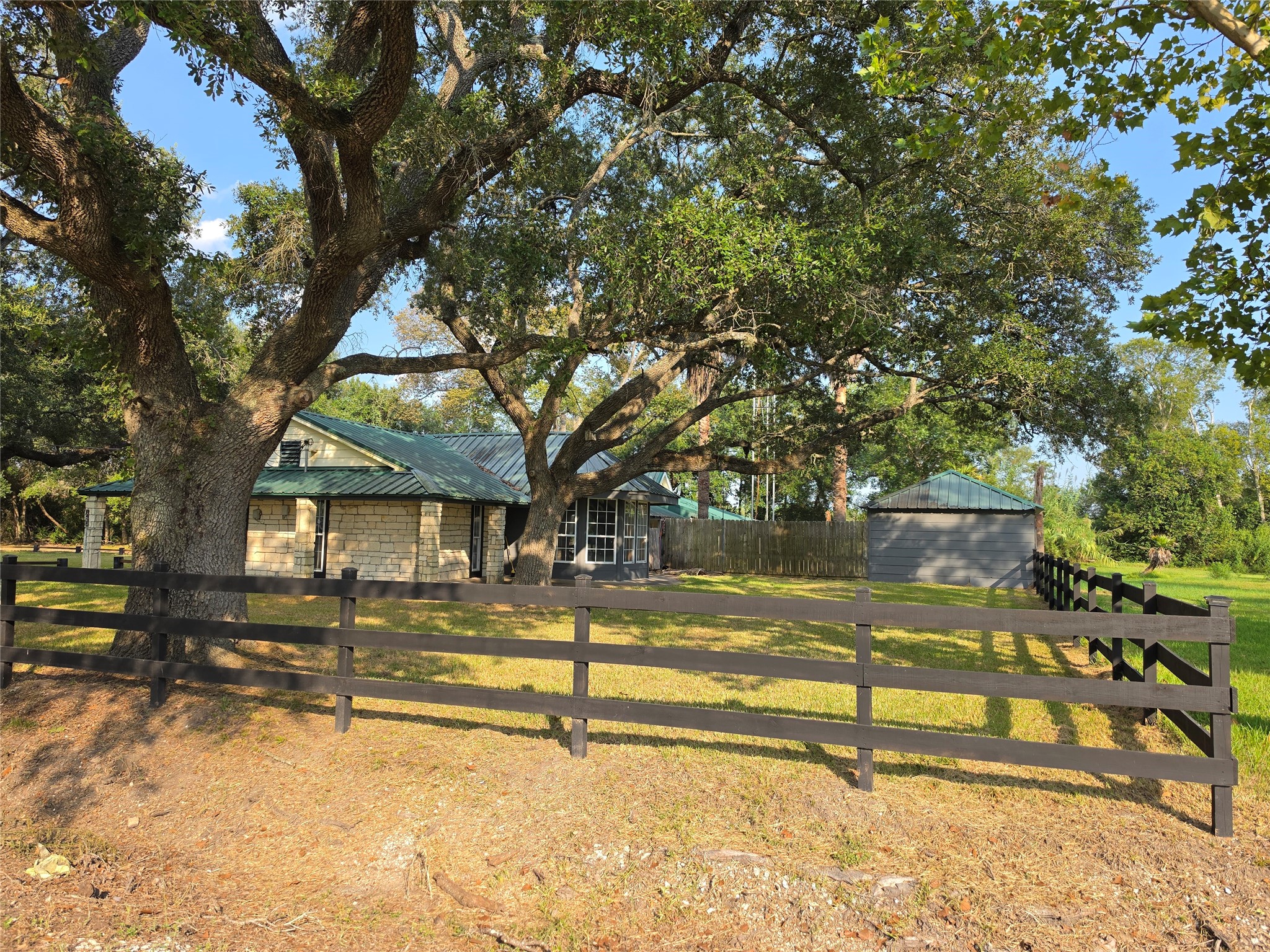 8435 Peters Road Property Photo 19
