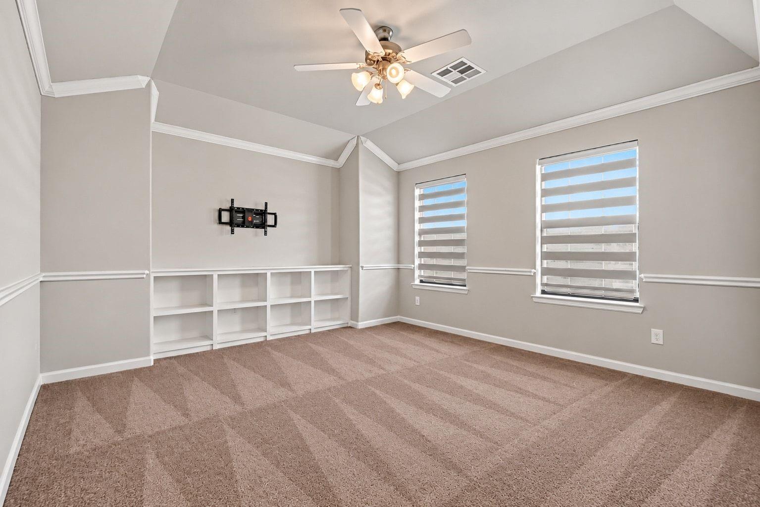1154 W 10th Street Property Photo 20