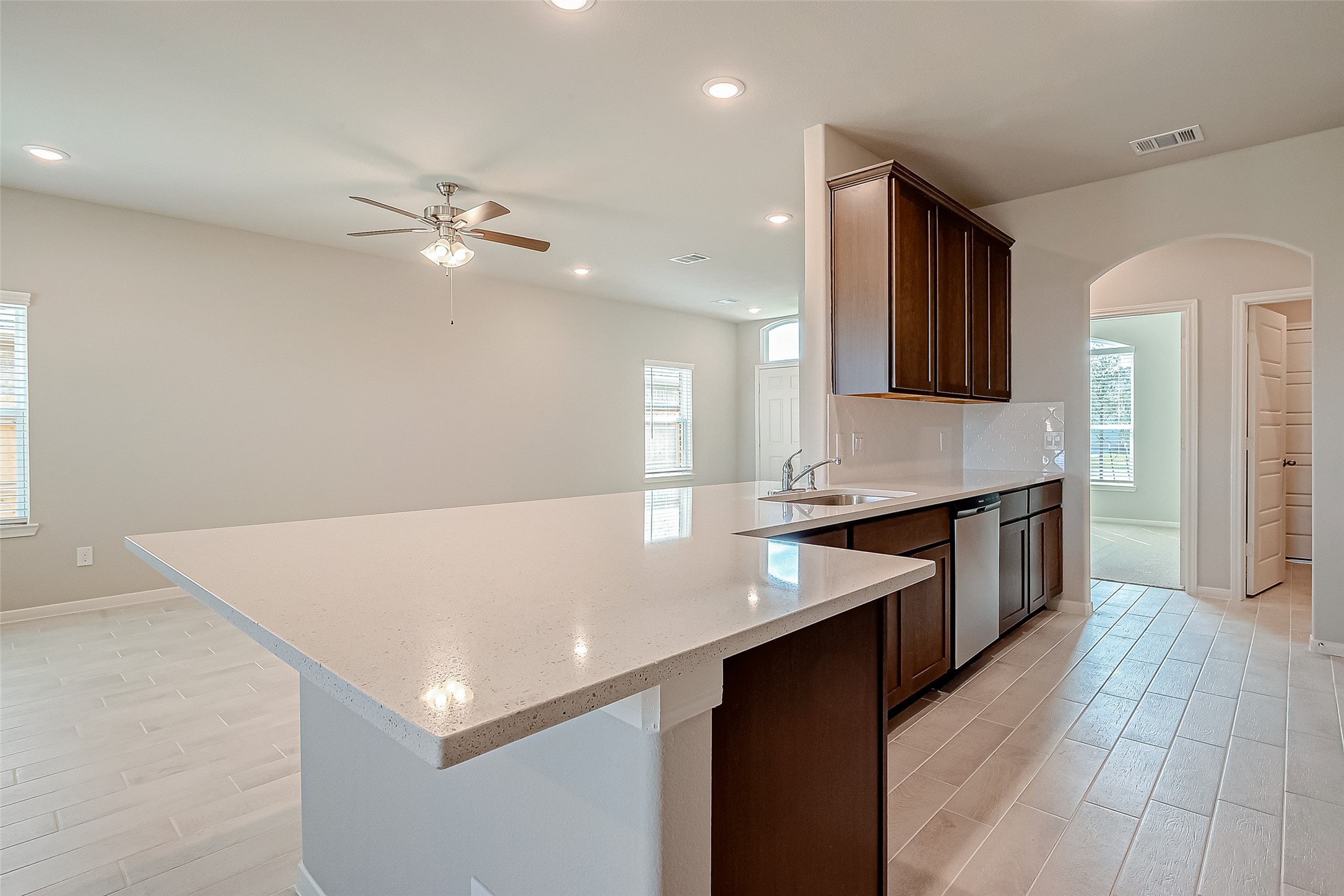 2212 Port Jackson Property Photo 15