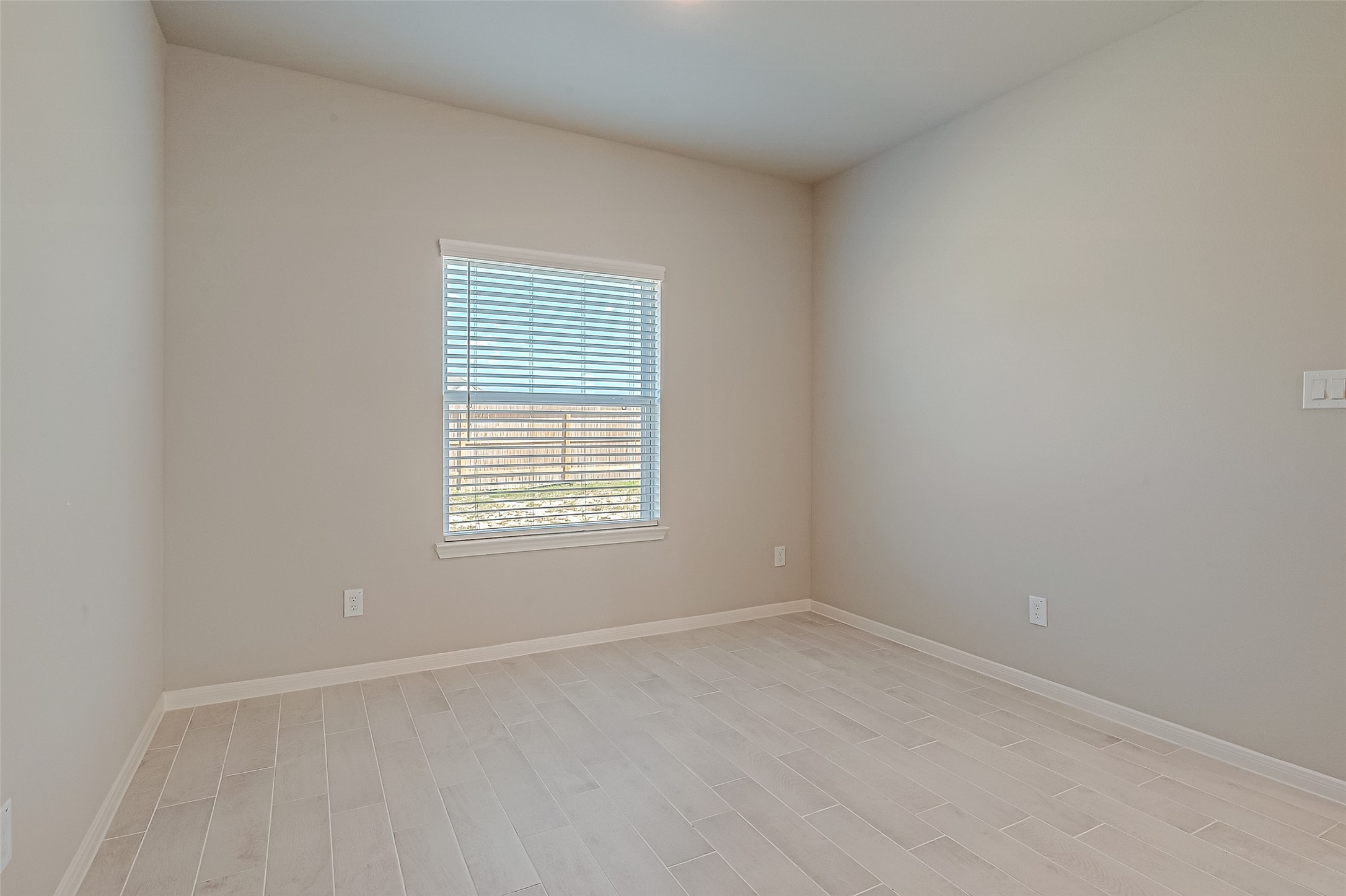 2212 Port Jackson Property Photo 21