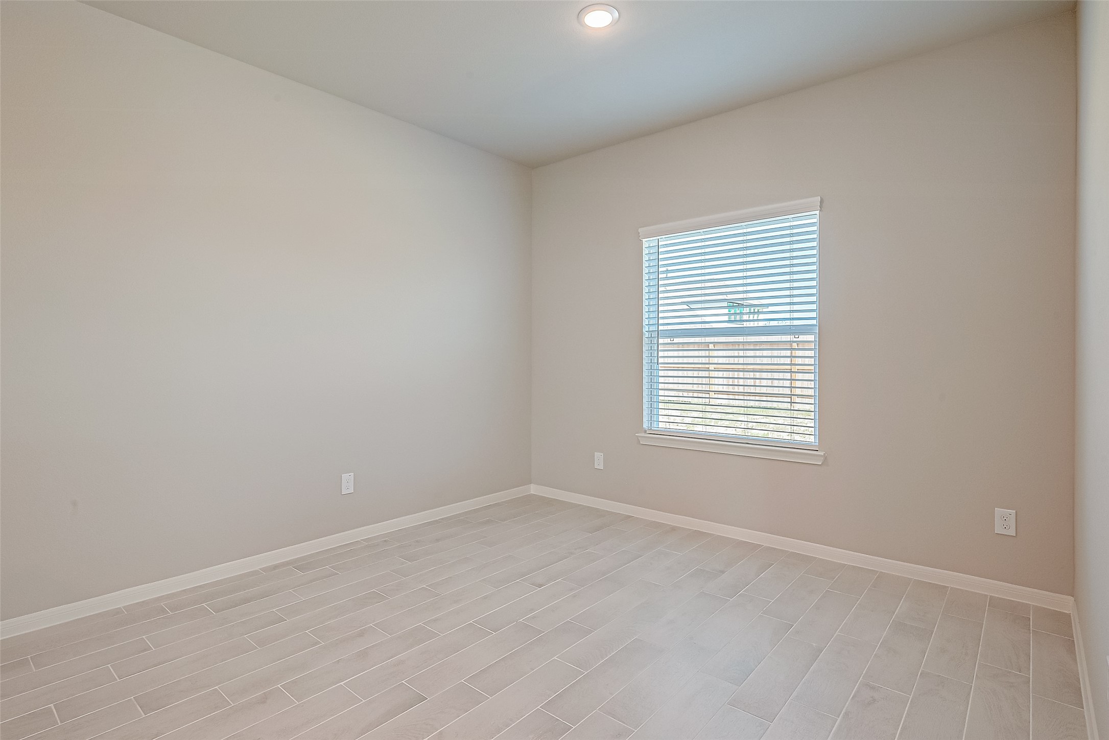 2212 Port Jackson Property Photo 22